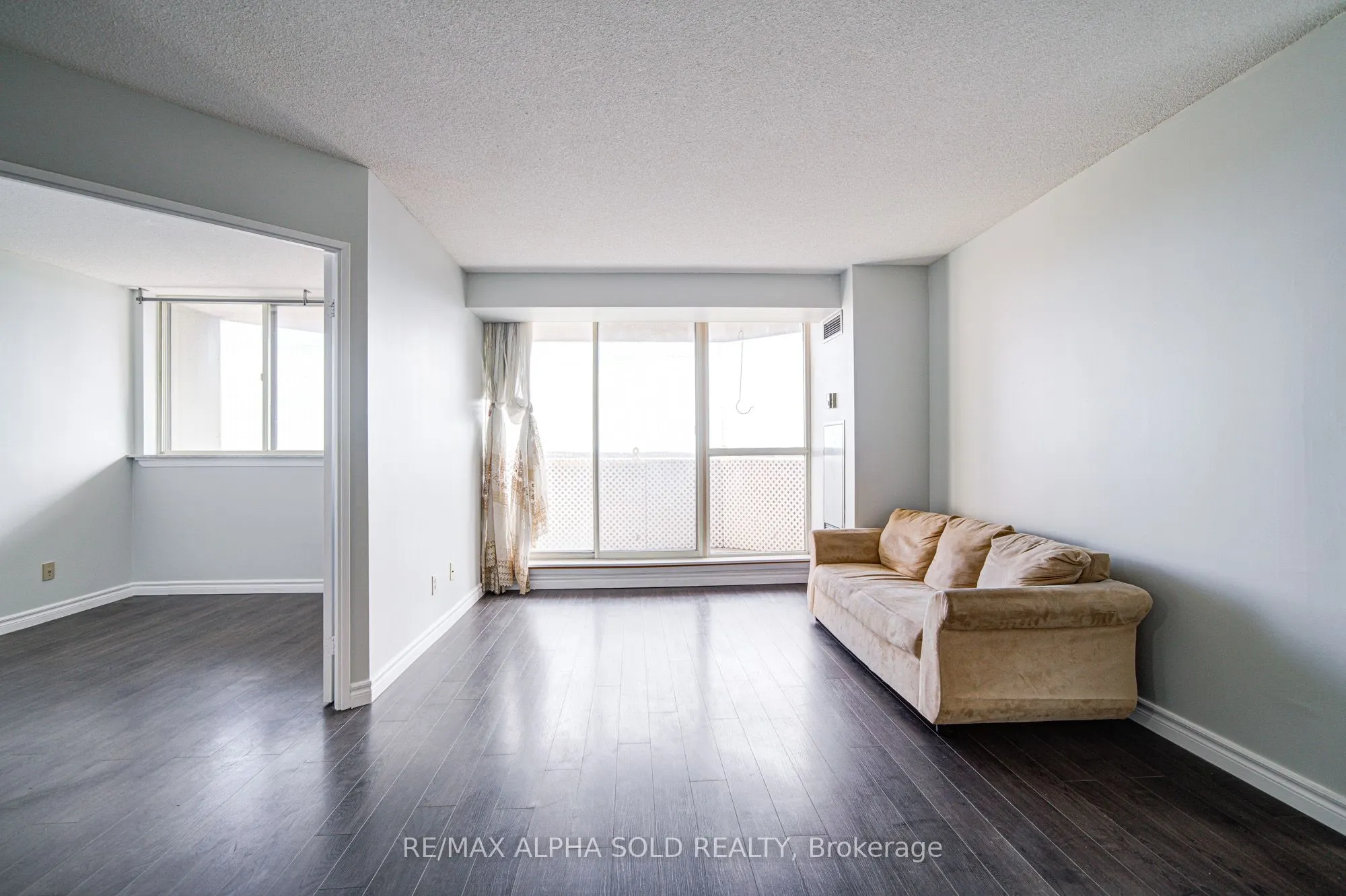 30 Thunder Grove, #1406