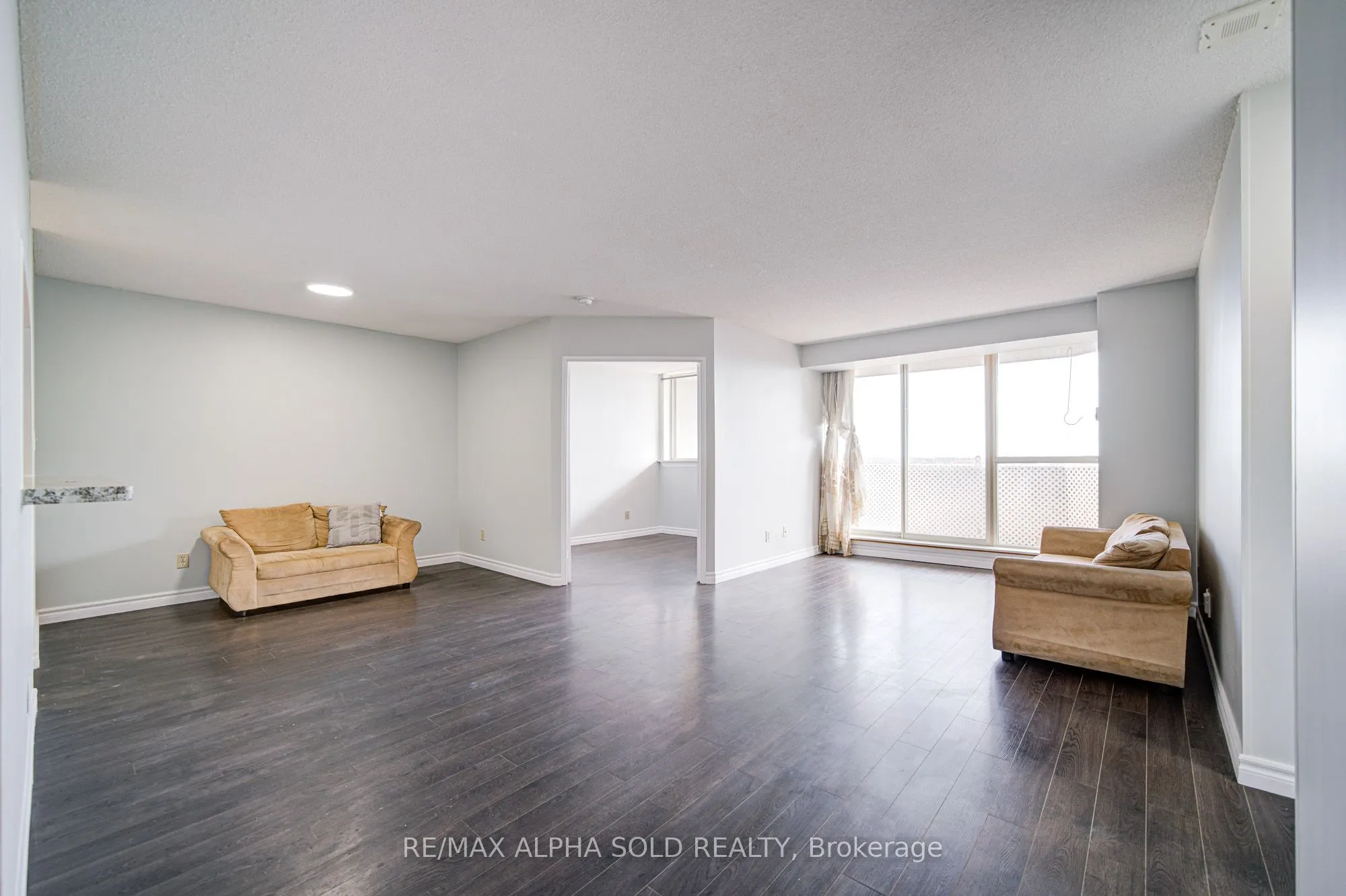 30 Thunder Grove, #1406