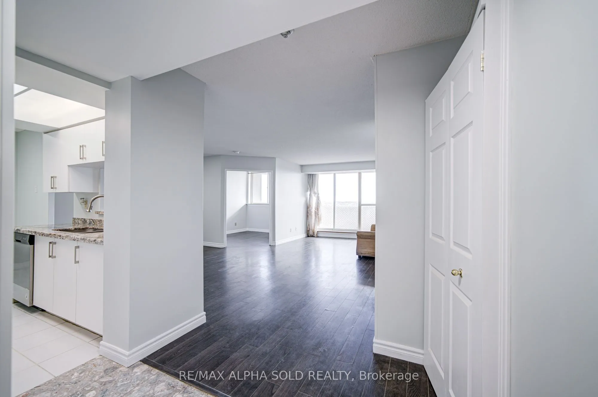 30 Thunder Grove, #1406