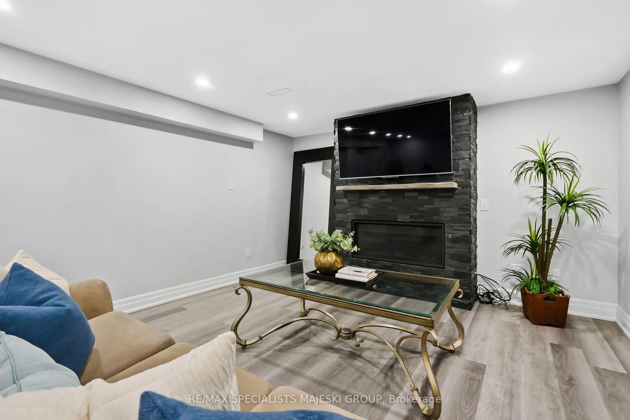 8 Brumwell Street