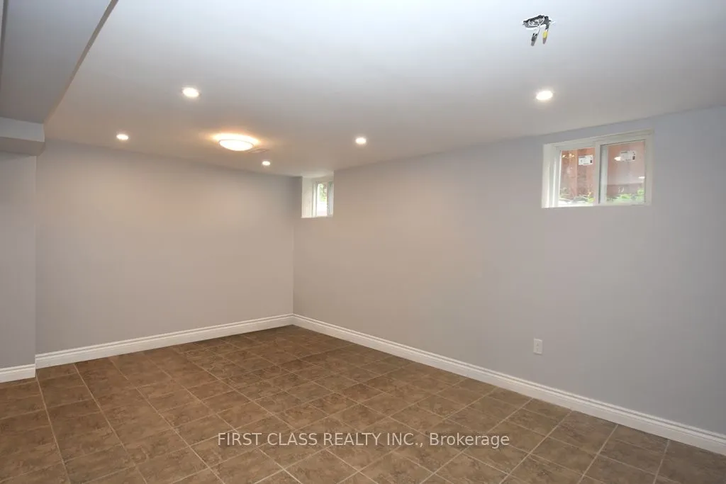 41 Coomer Crescent, #Bsmt