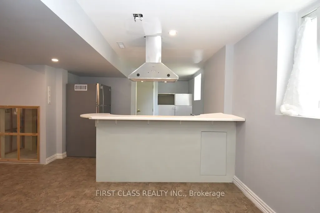 41 Coomer Crescent, #Bsmt