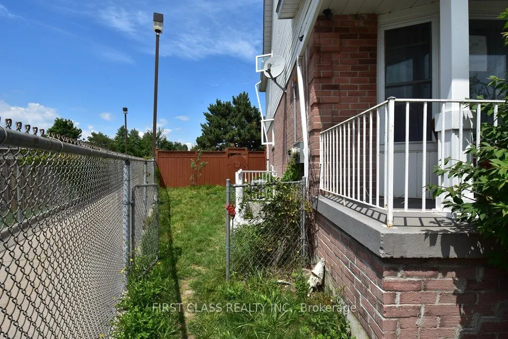 41 Coomer Crescent, #Bsmt