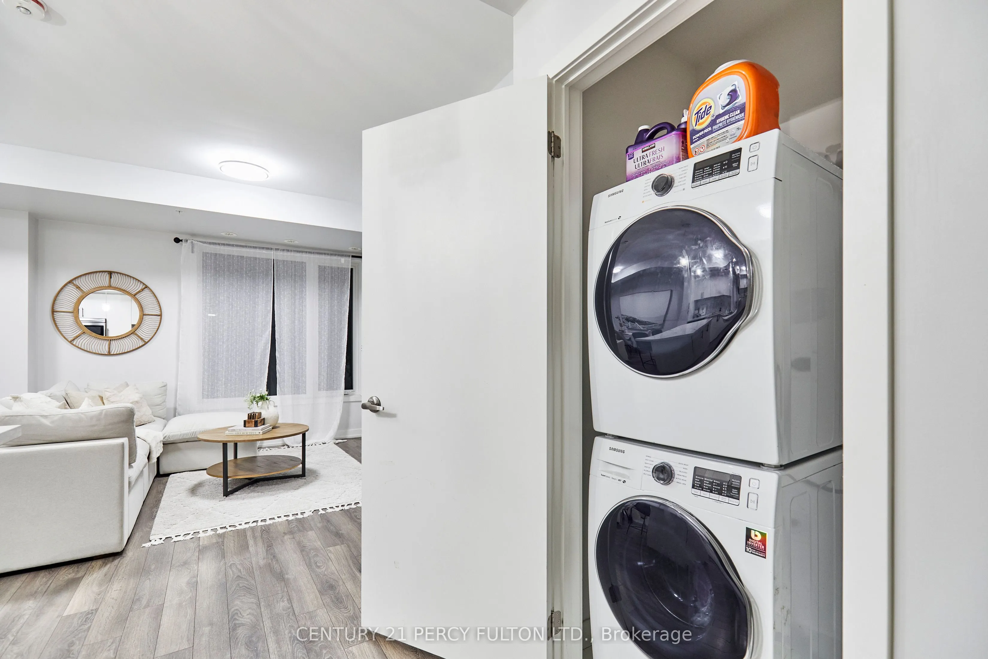 1555 Kingston Road, #114