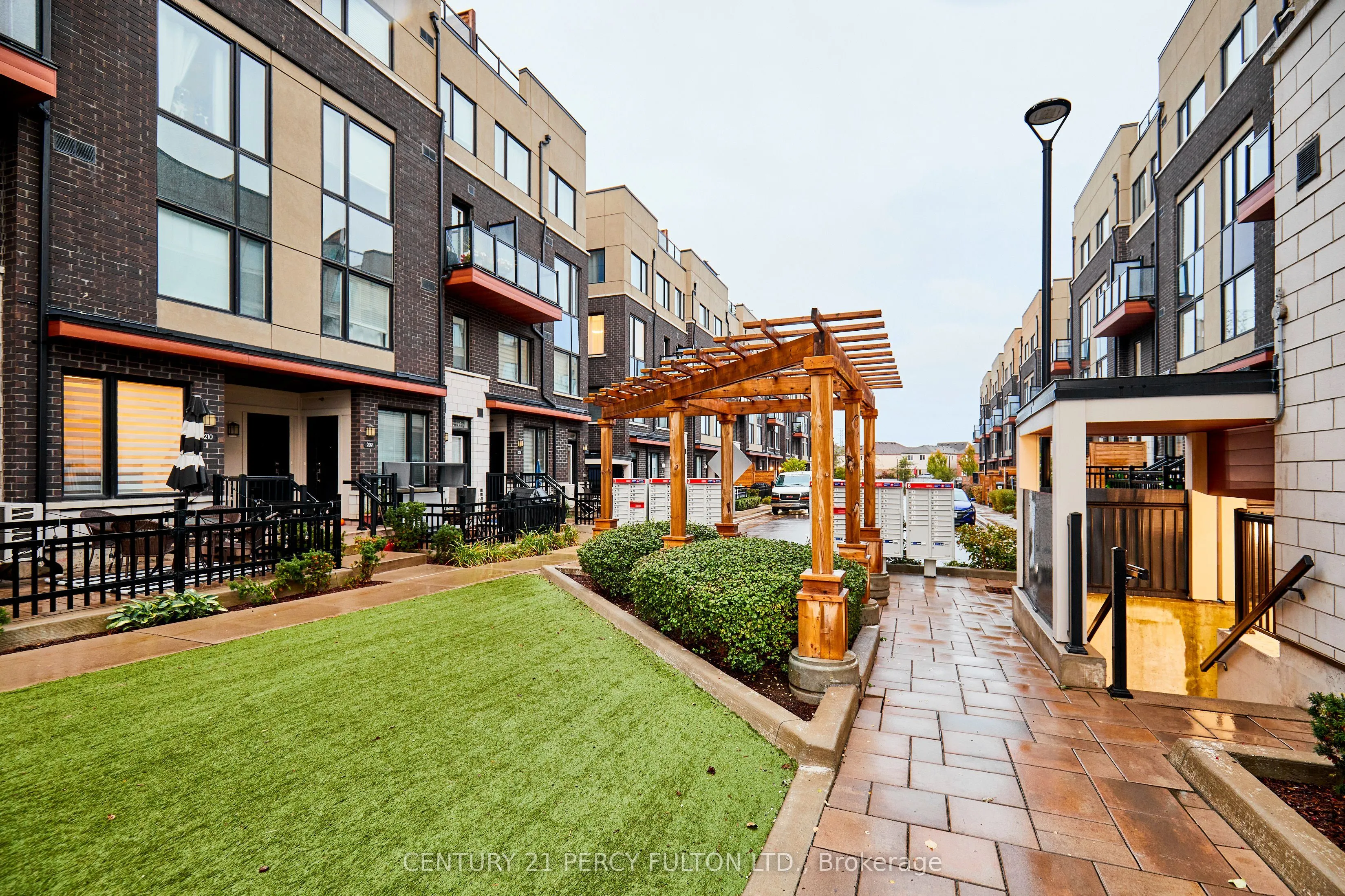 1555 Kingston Road, #114