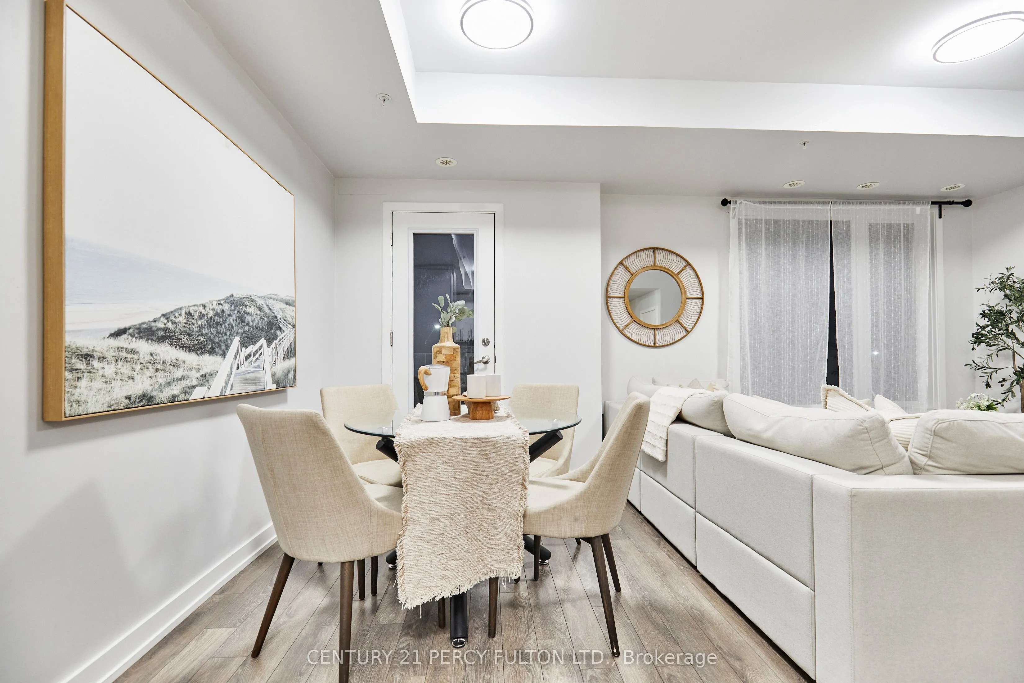 1555 Kingston Road, #114