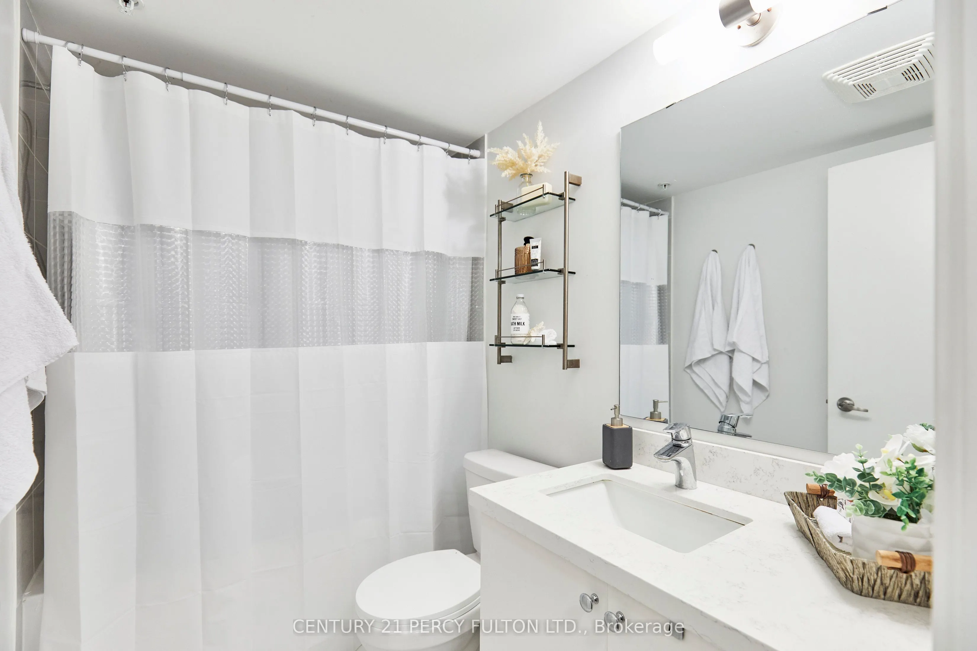 1555 Kingston Road, #114