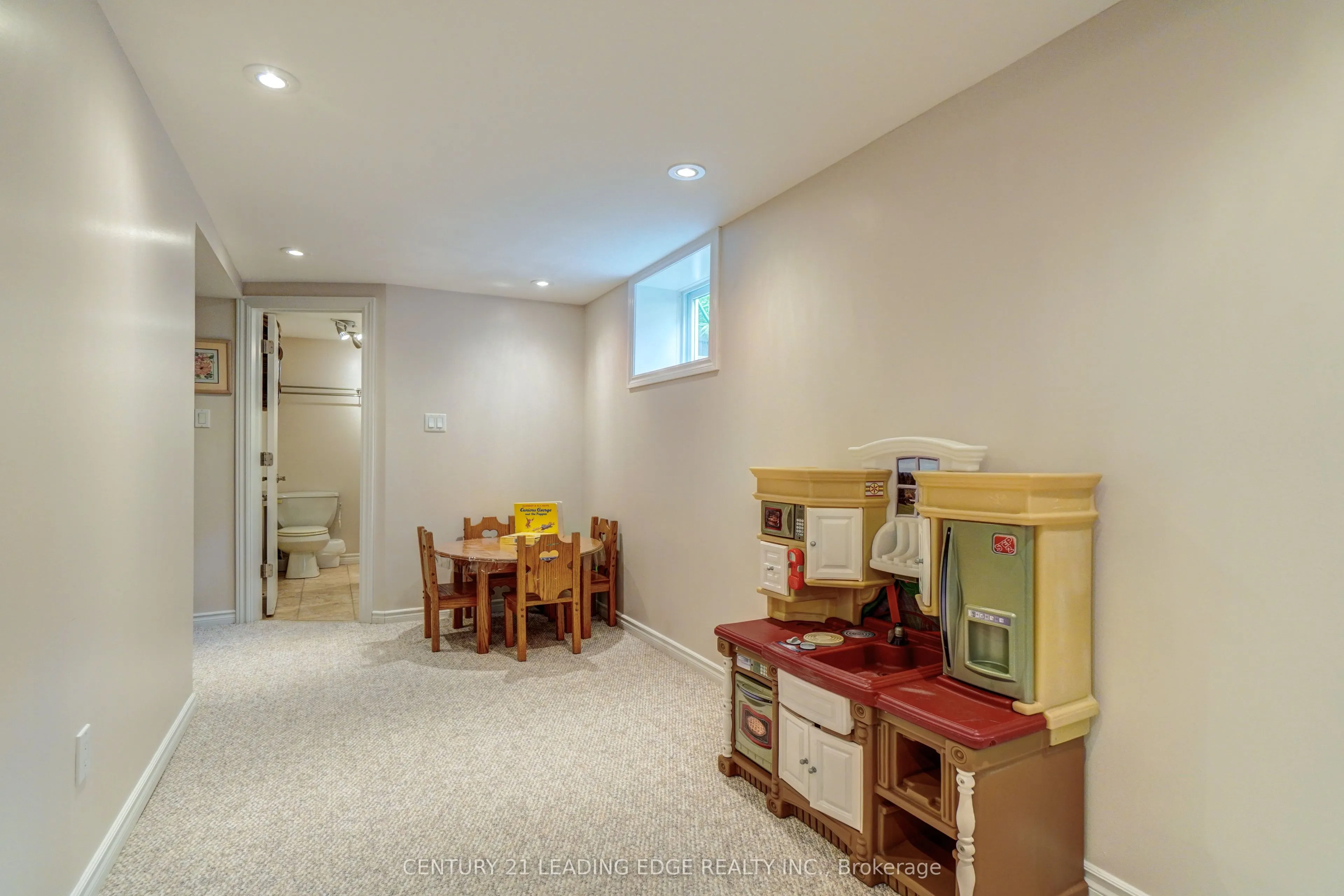 7 Dingley Court
