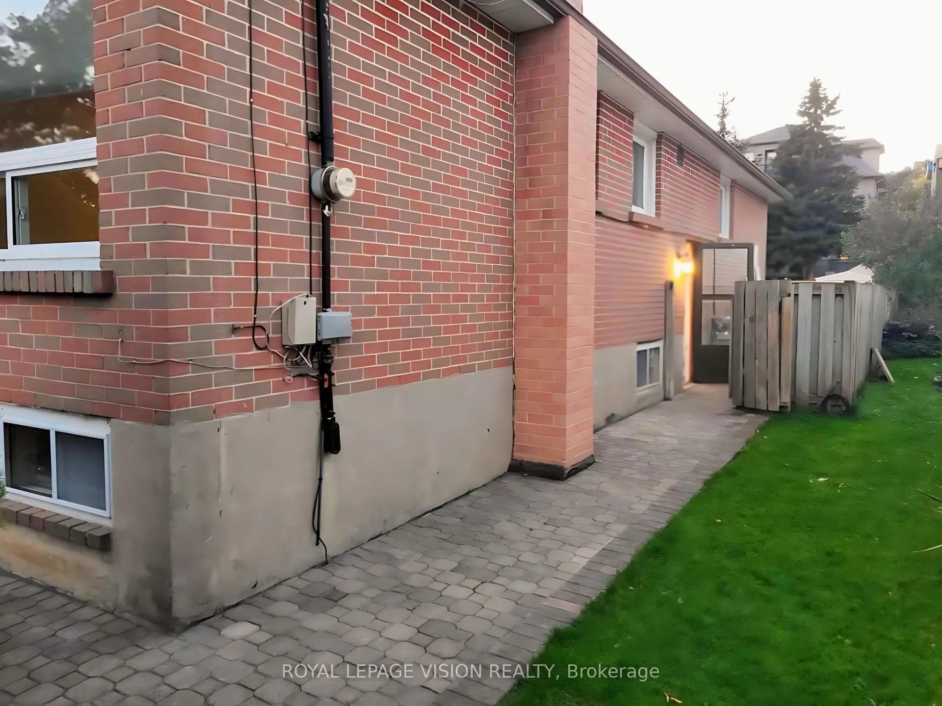 696 Victory Drive, #BSMT