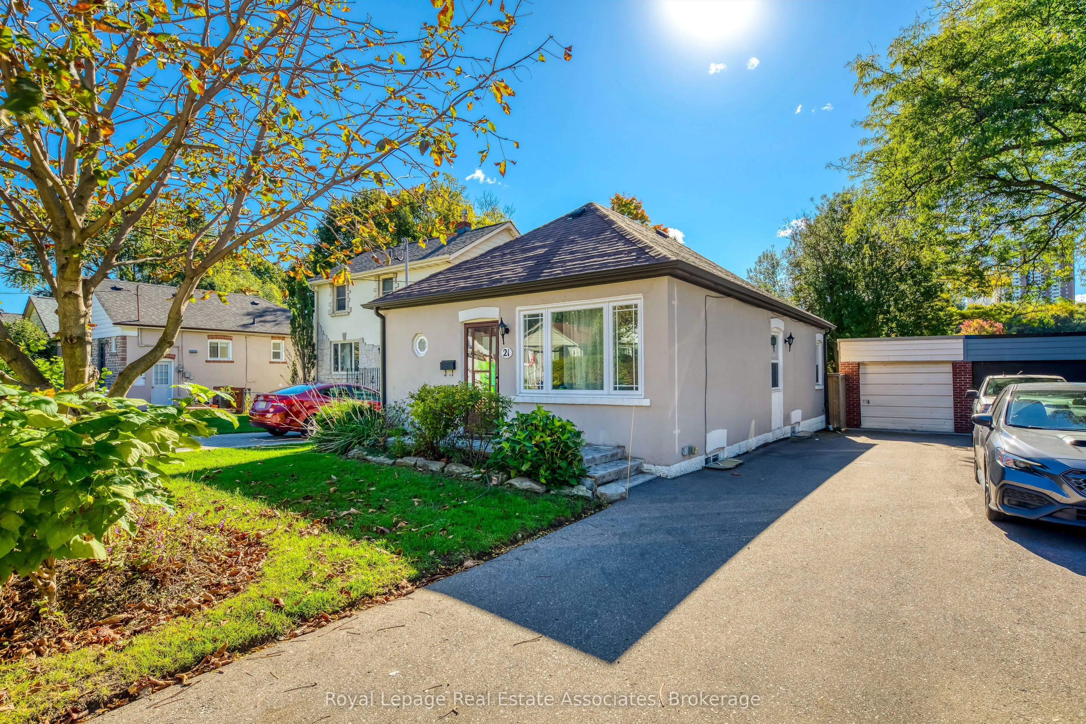 21 Brenton Street