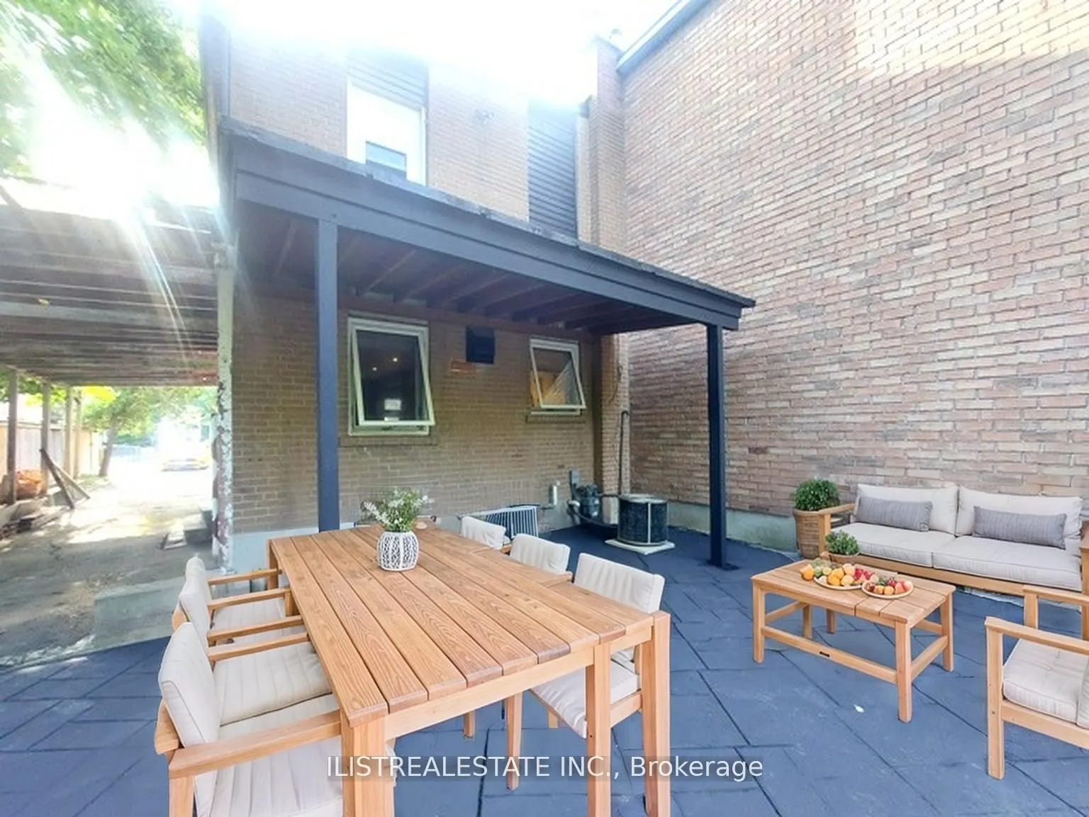 43 Anaconda Avenue