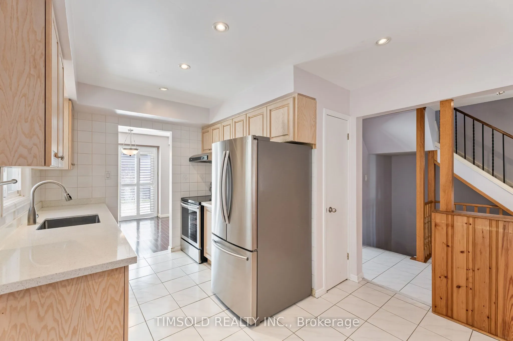 47 Carolbreen Square