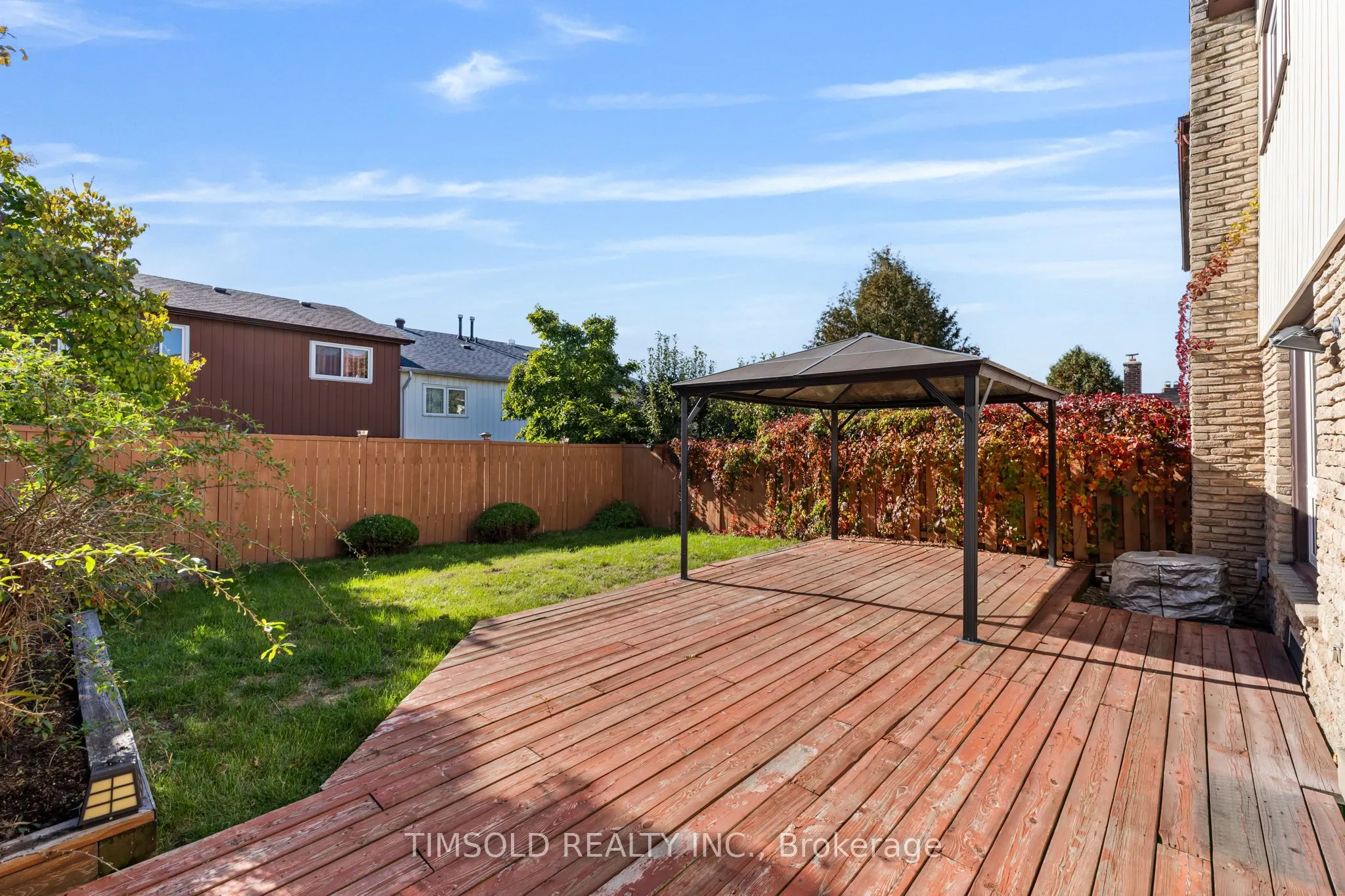 47 Carolbreen Square
