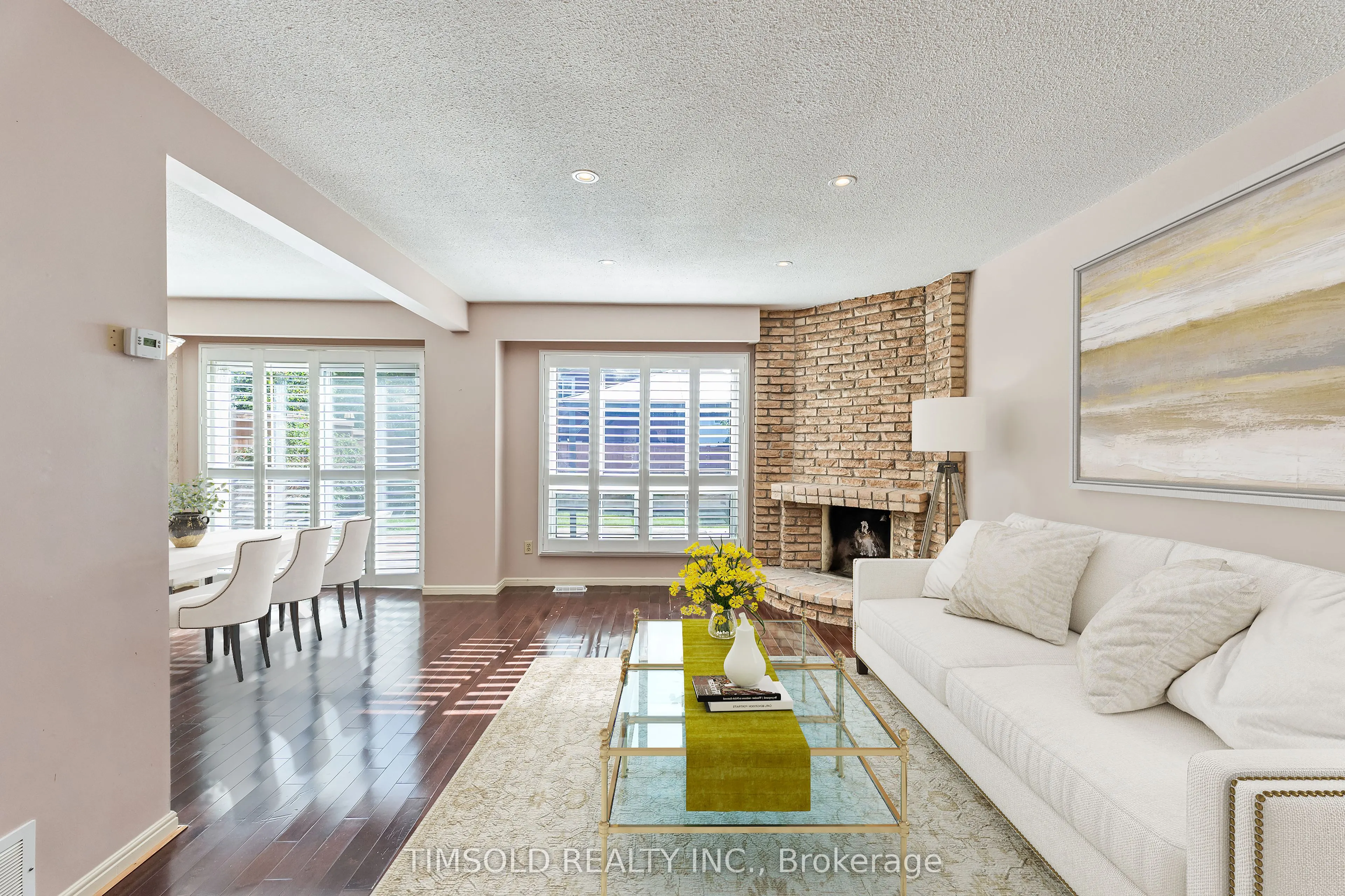 47 Carolbreen Square