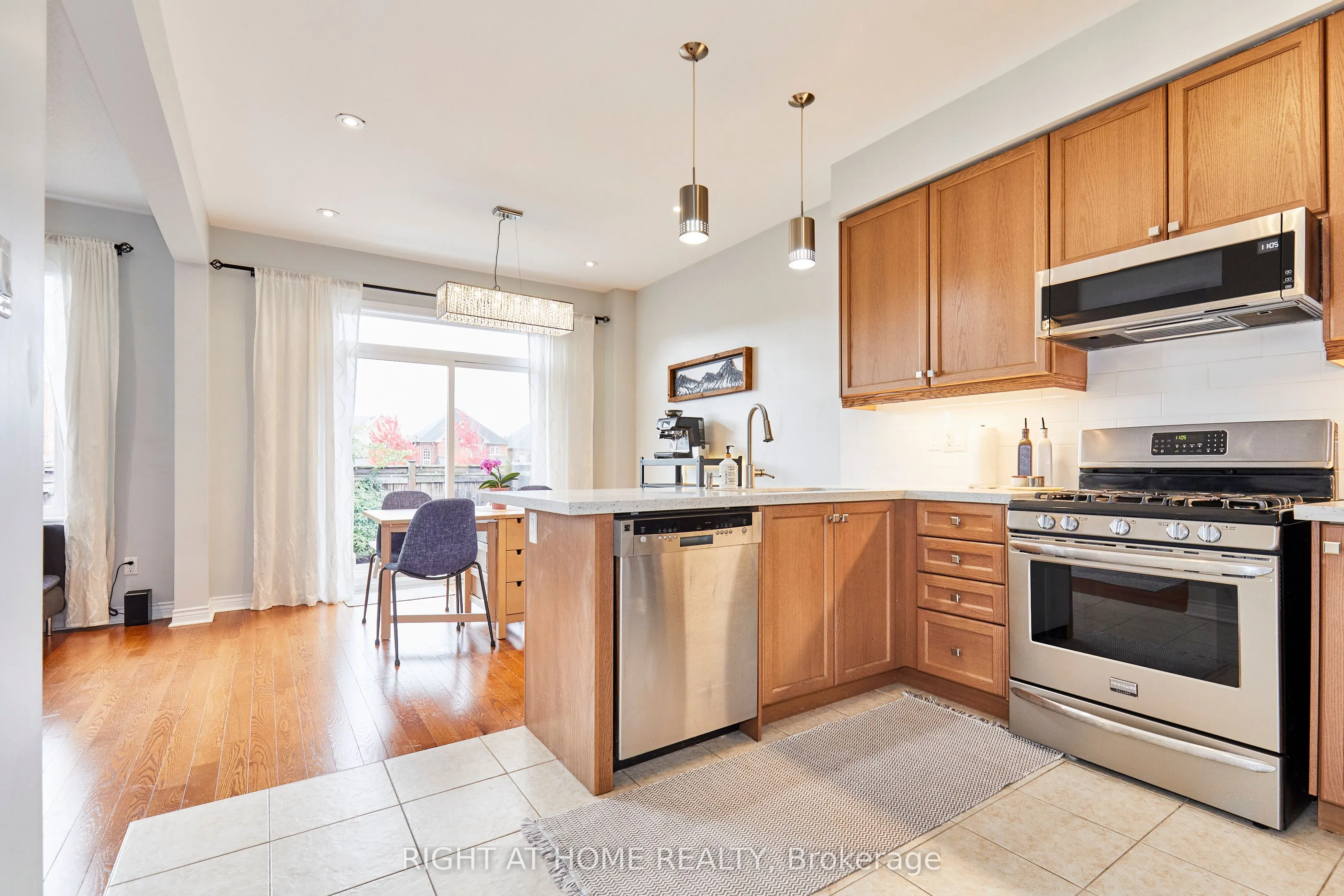 71 Keith-Wright Crescent