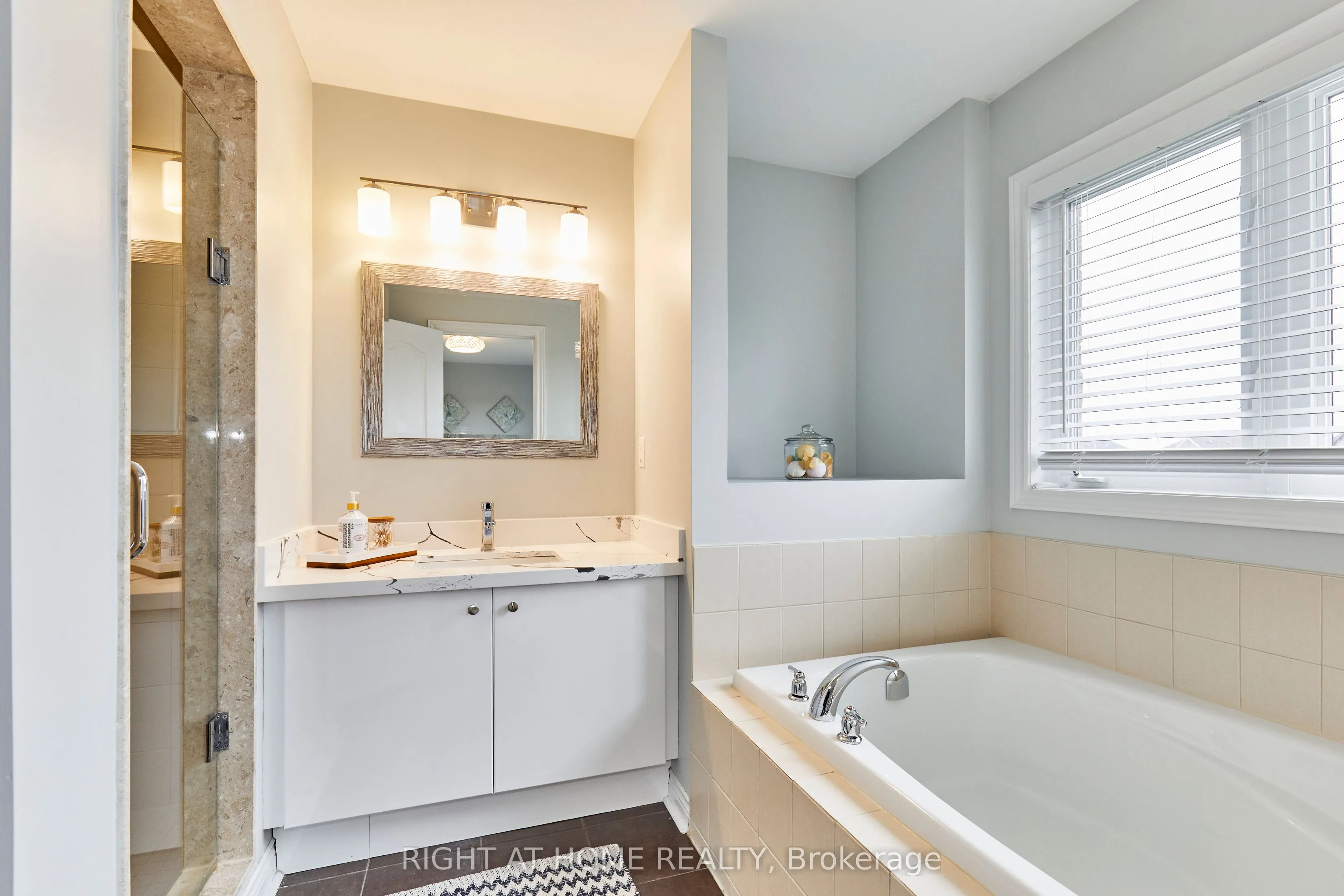 71 Keith-Wright Crescent