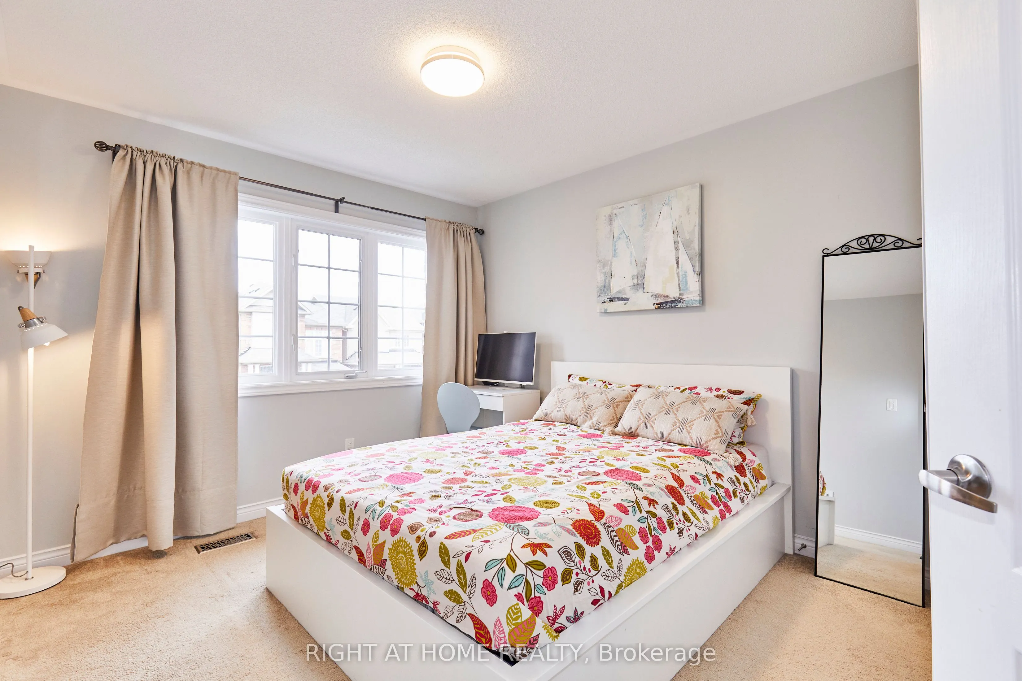 71 Keith-Wright Crescent