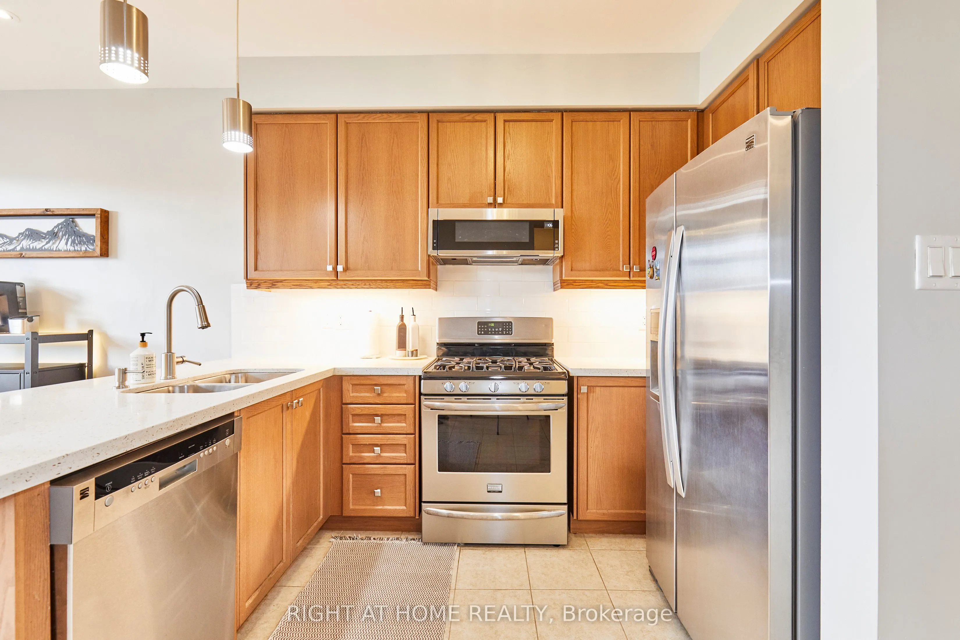 71 Keith-Wright Crescent