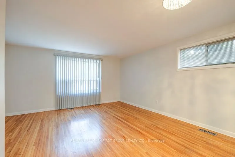 1000 Wardman Crescent