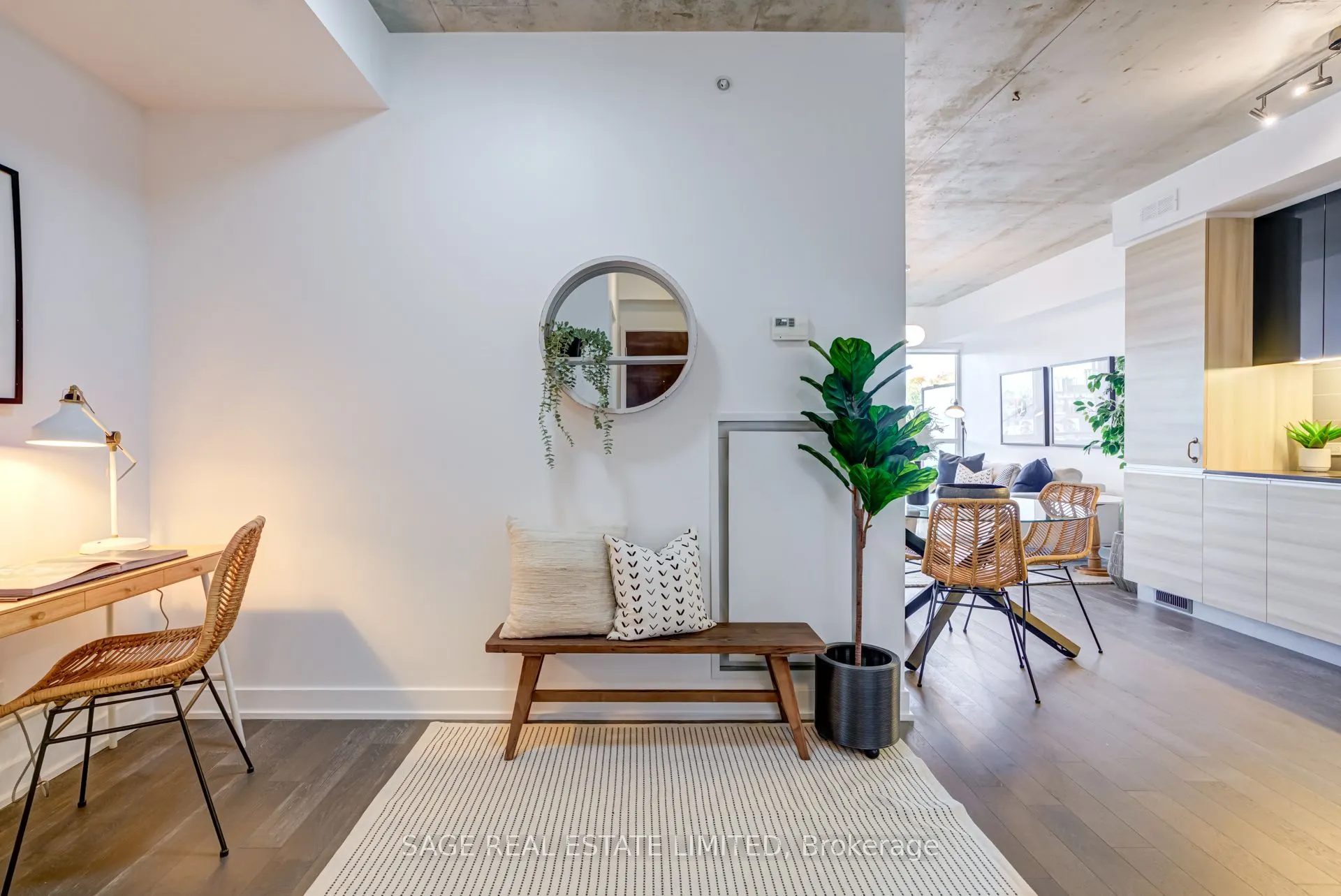 1190 Dundas Street E, #504