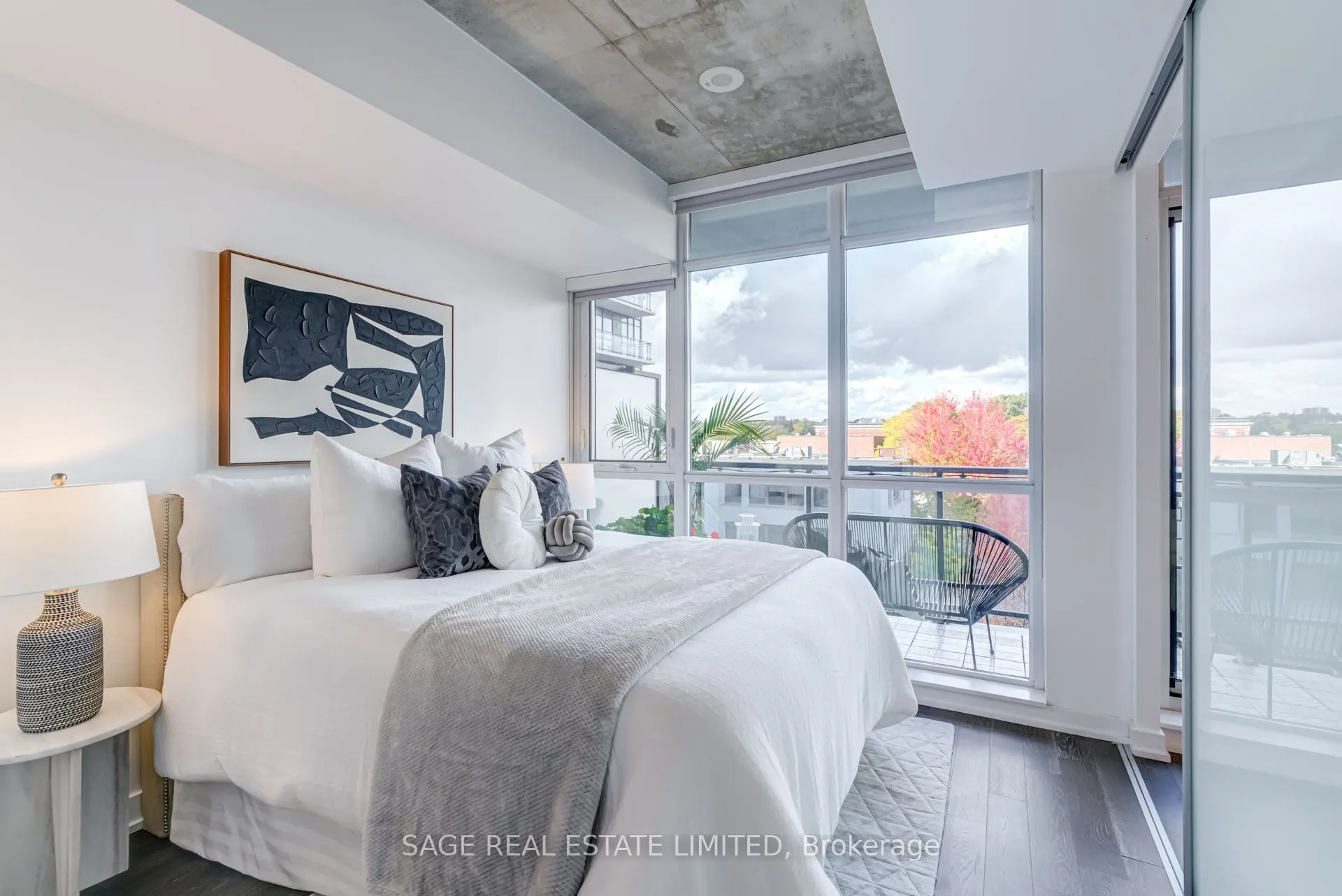 1190 Dundas Street E, #504
