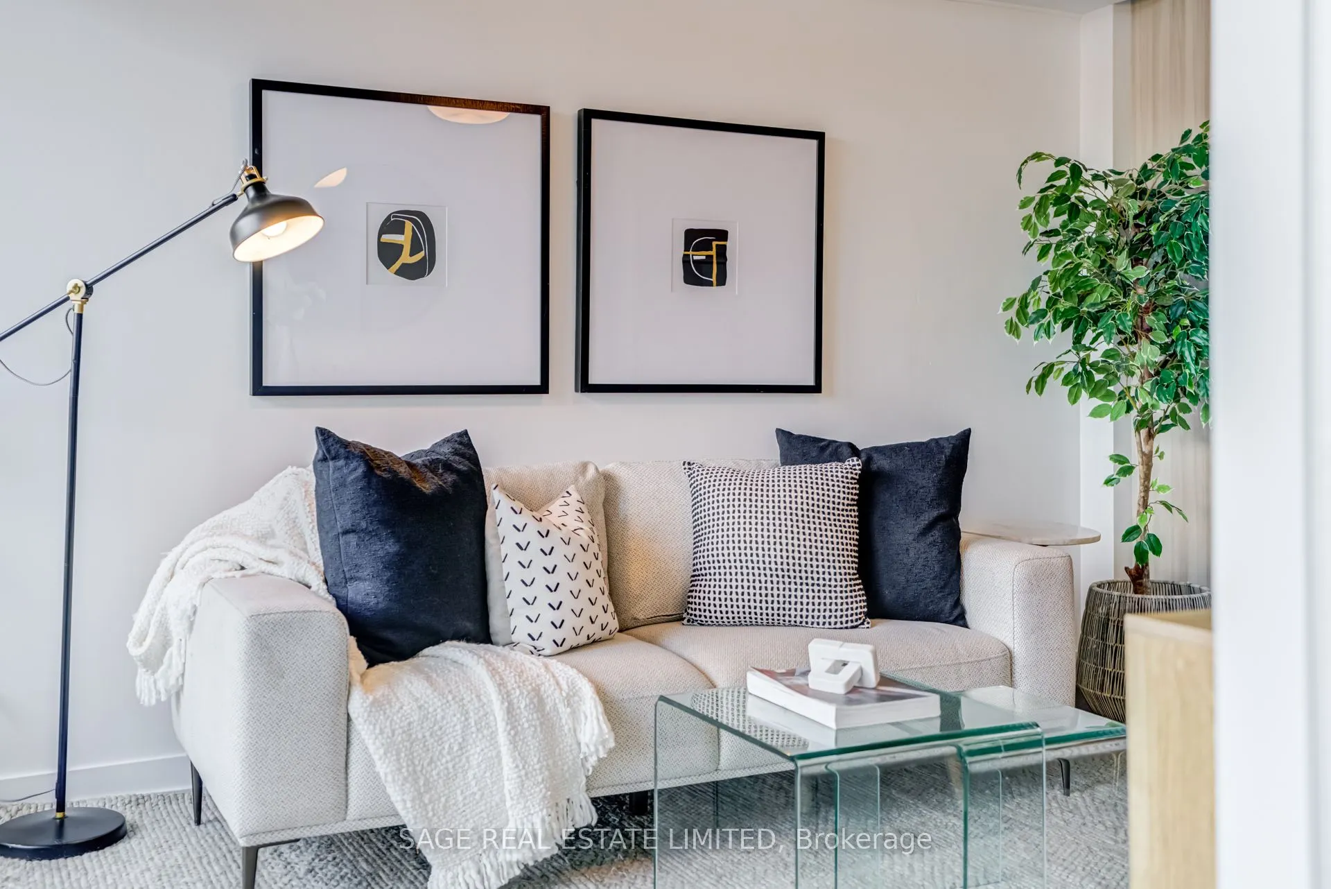 1190 Dundas Street E, #504
