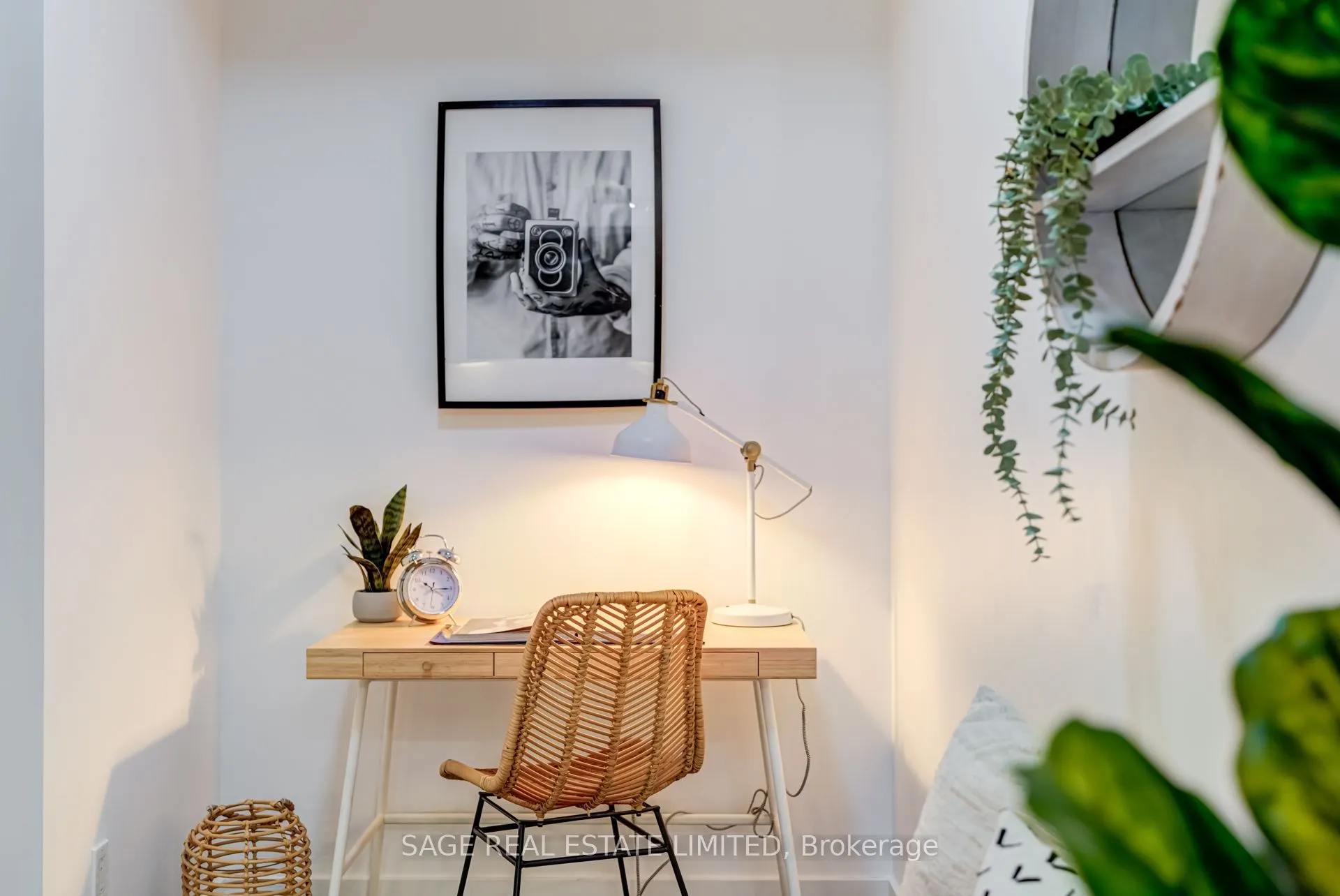 1190 Dundas Street E, #504