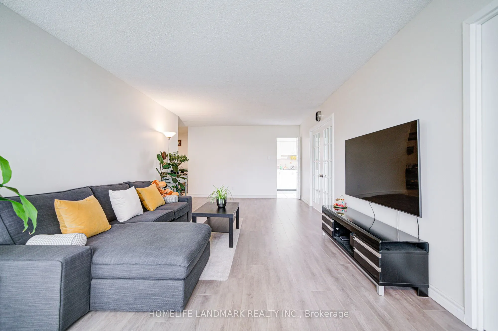 1 Reidmount Avenue, #303