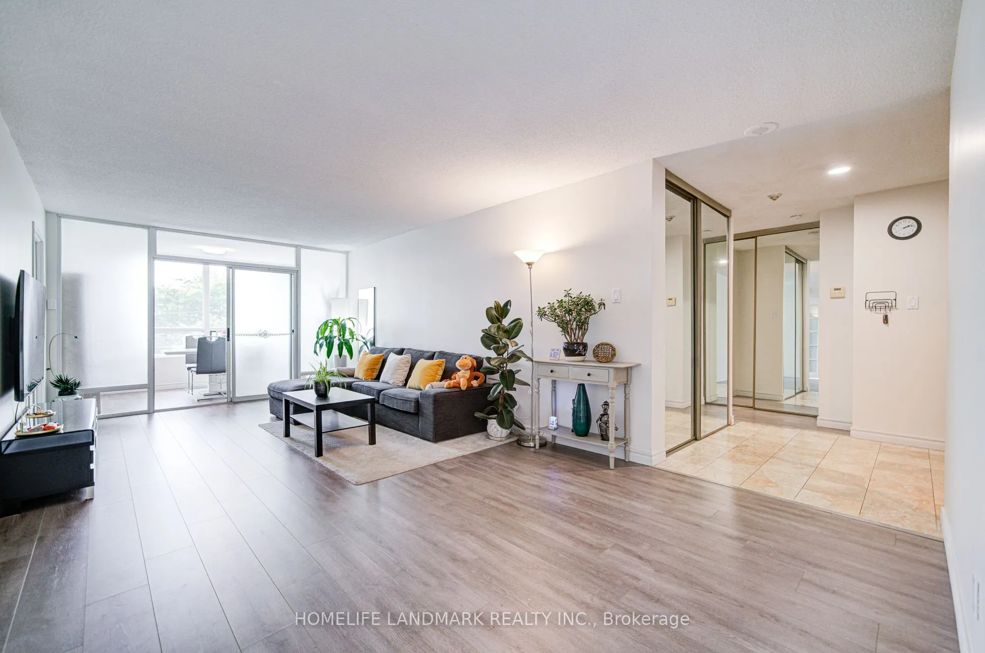 1 Reidmount Avenue, #303