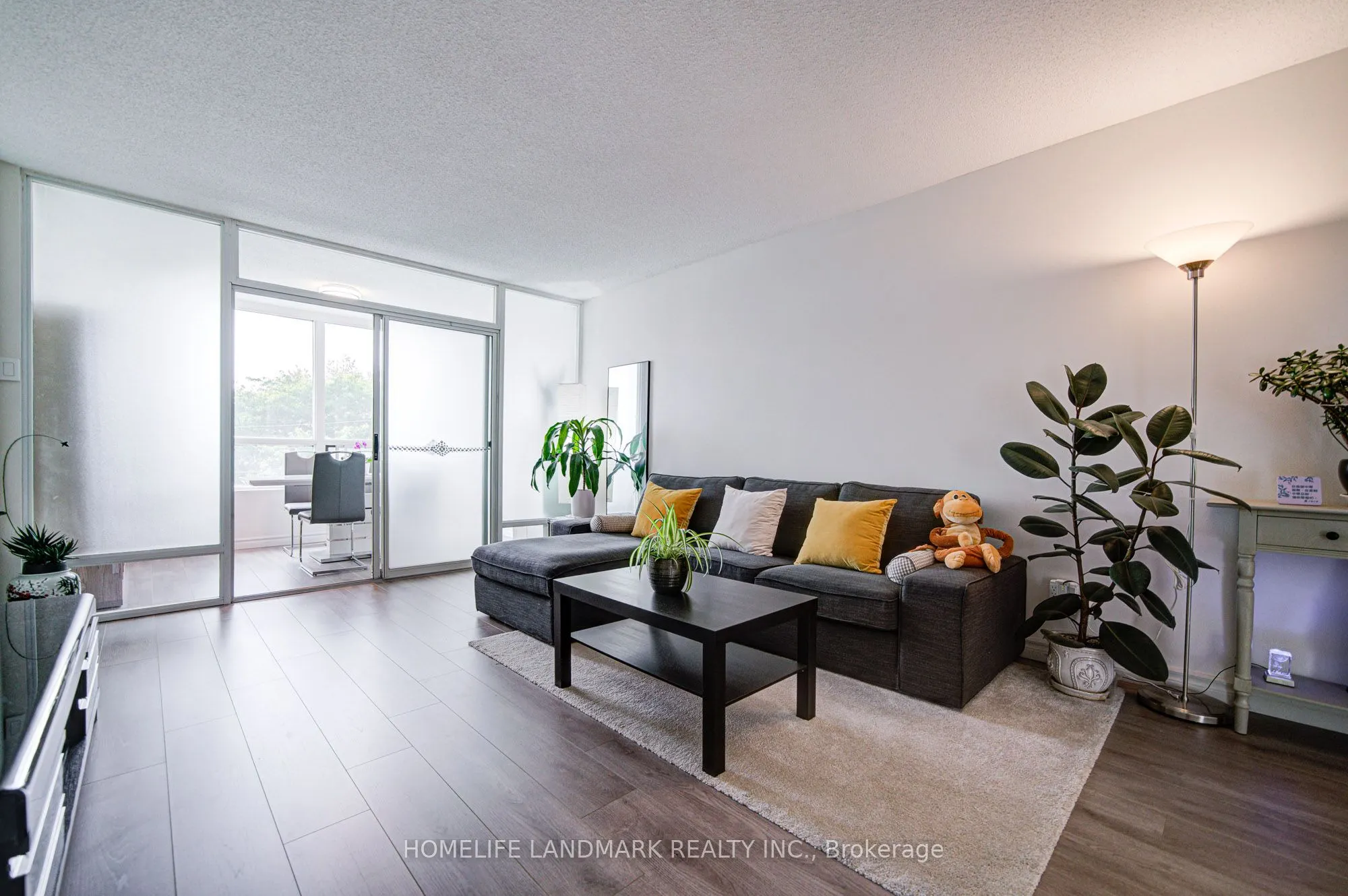 1 Reidmount Avenue, #303