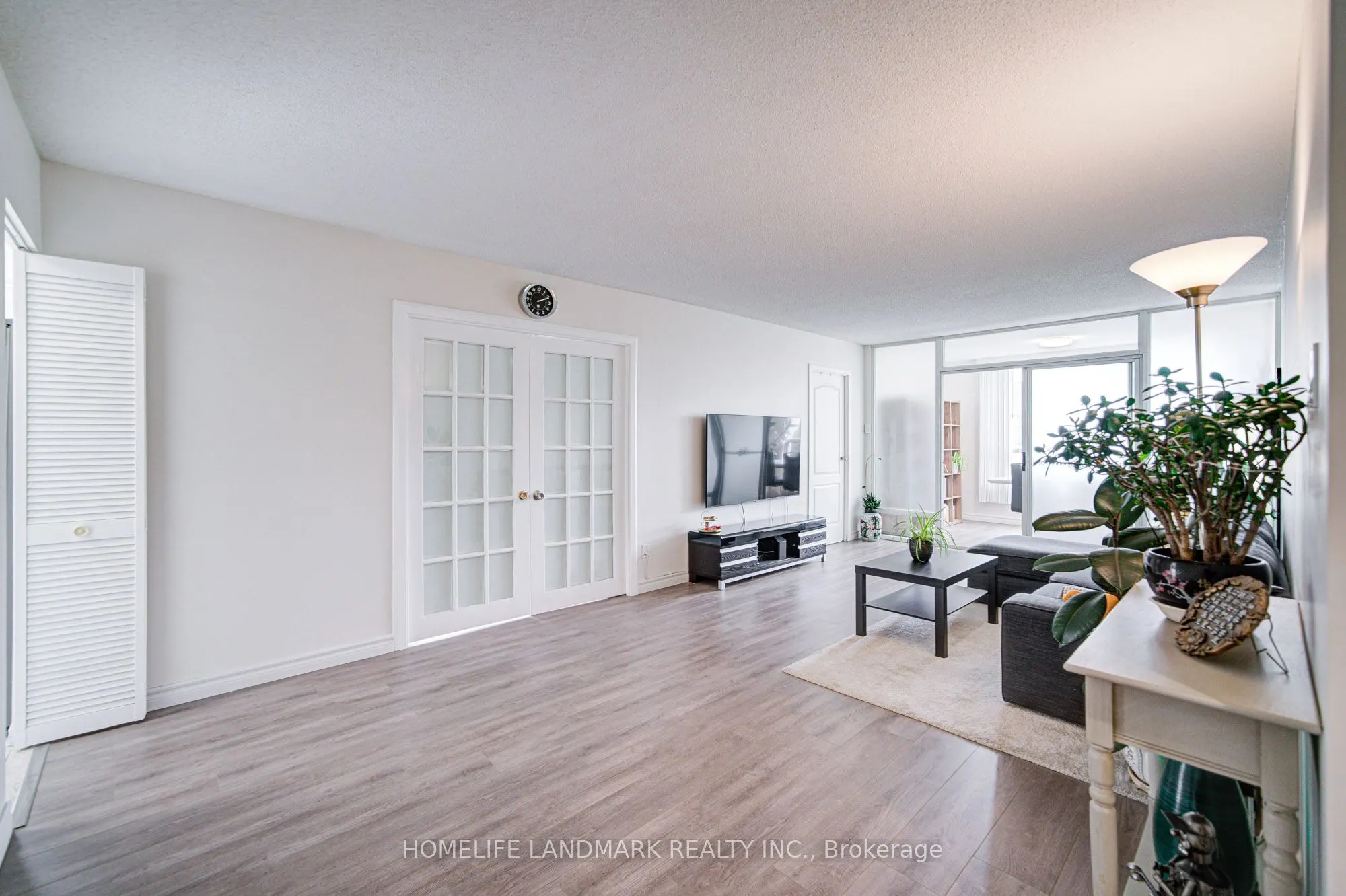 1 Reidmount Avenue, #303