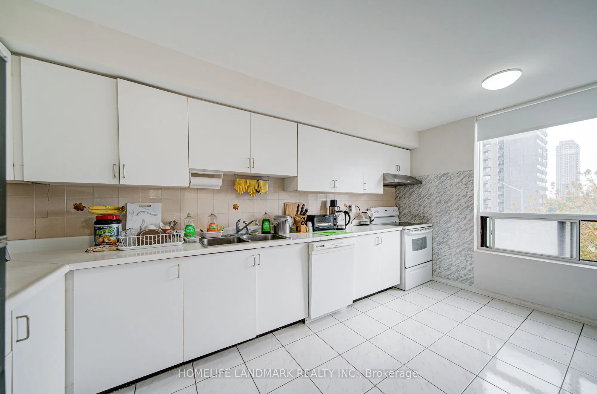 1 Reidmount Avenue, #303