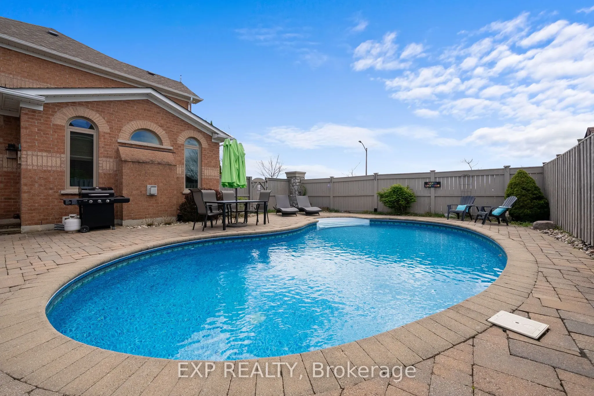 2 Hesham Drive