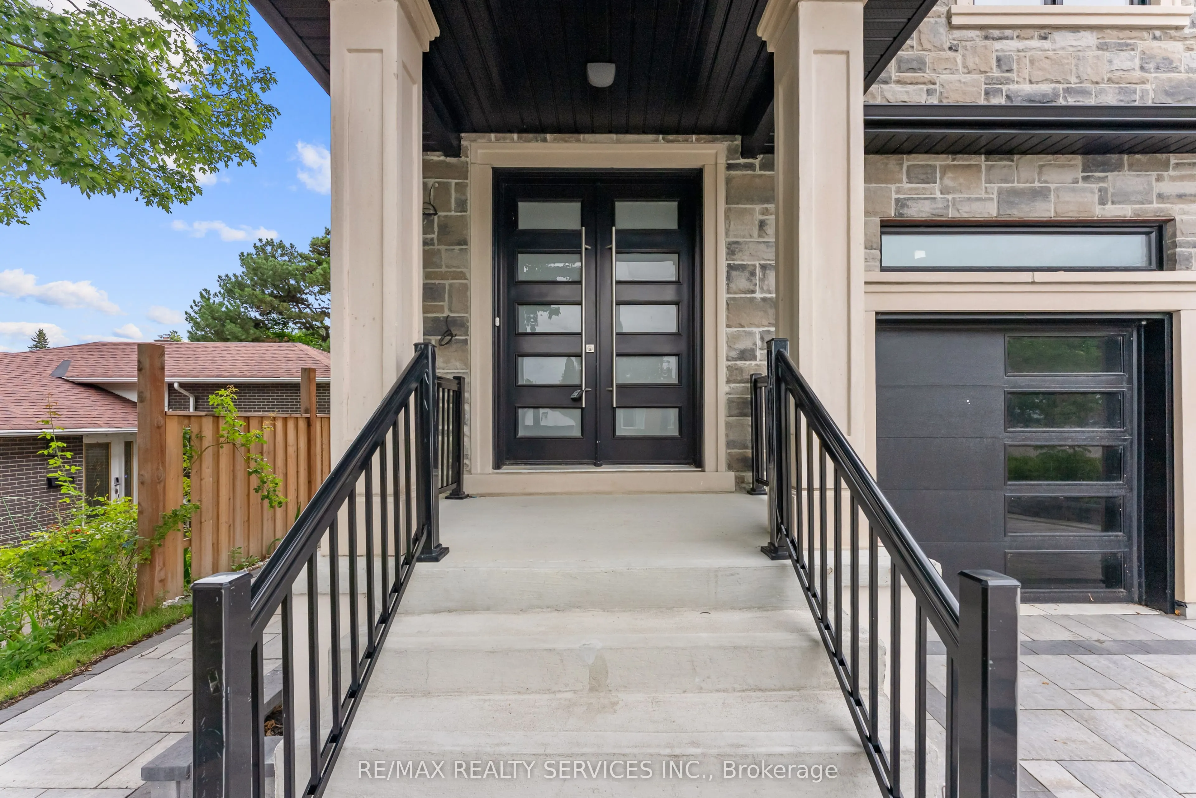49 Greendowns Drive