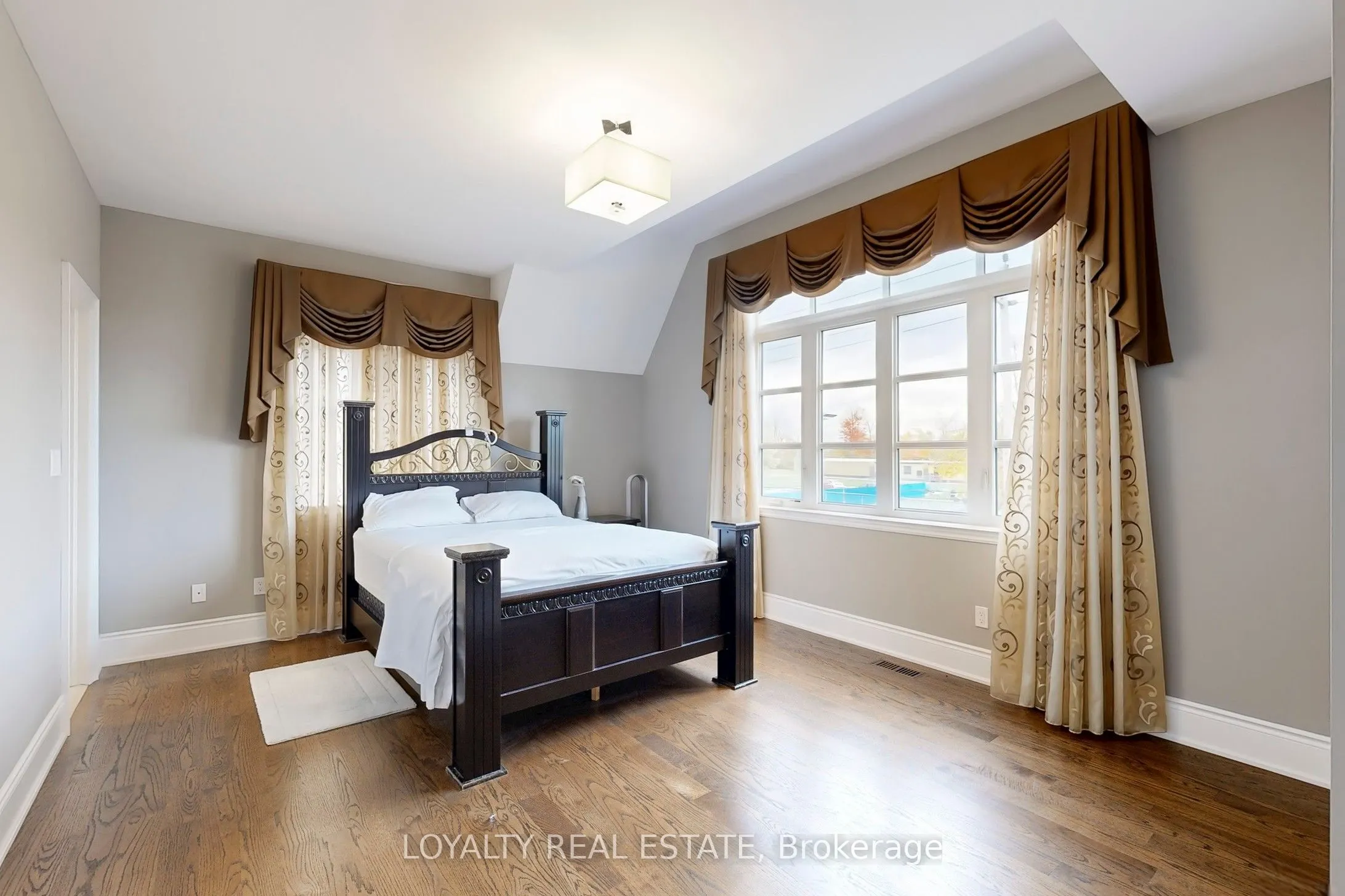 556 Rosebank Road
