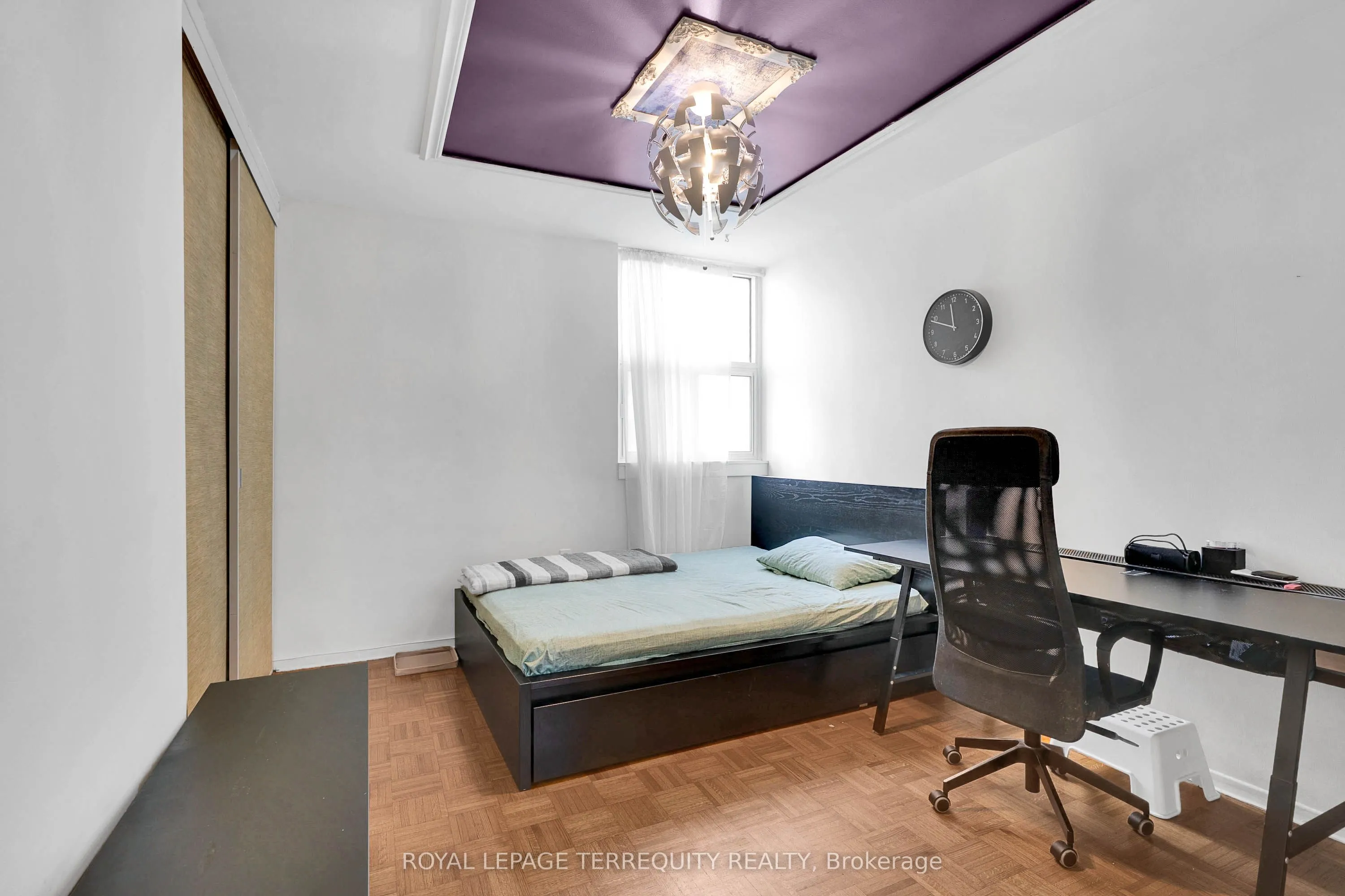 5 Massey Square, #519