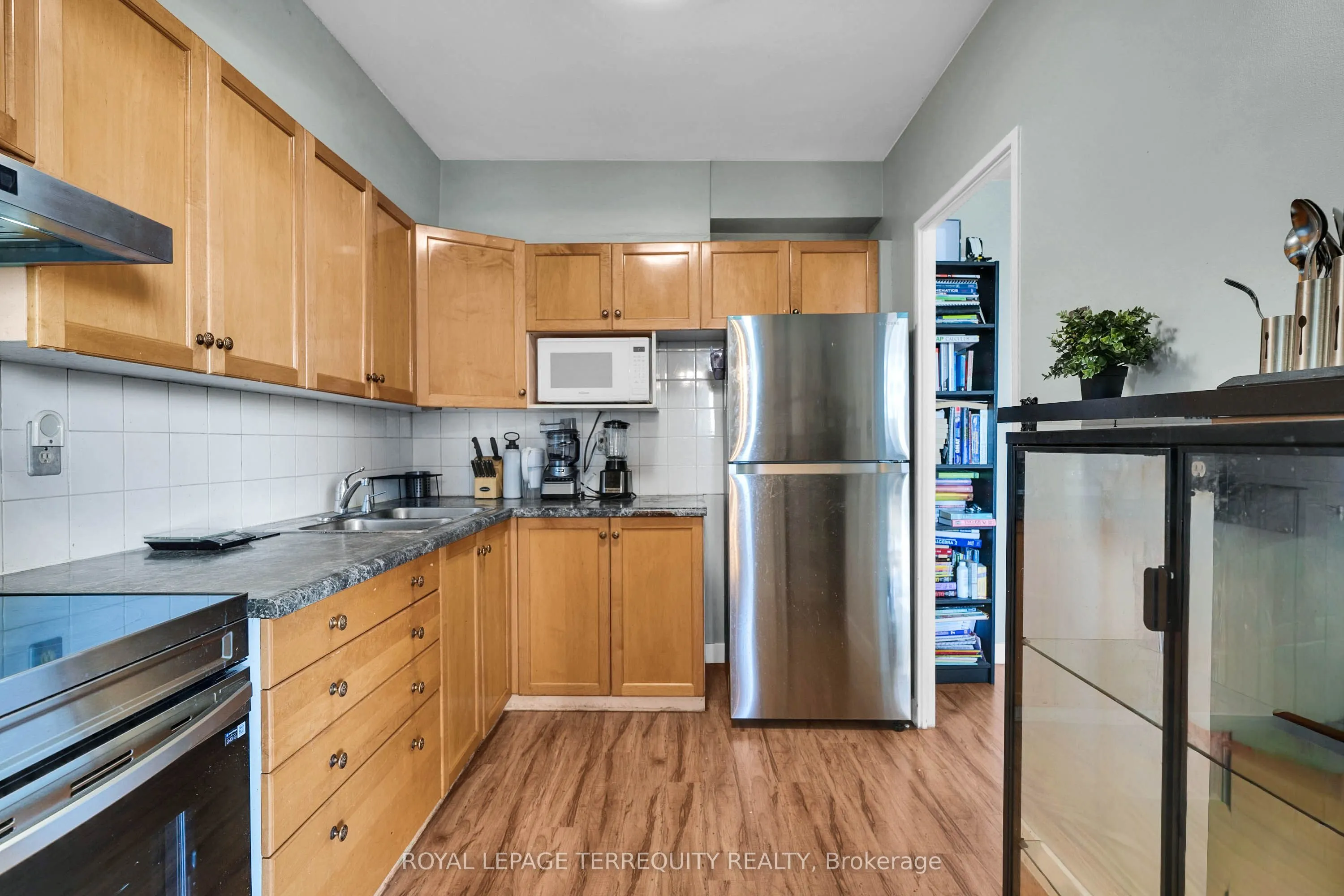5 Massey Square, #519