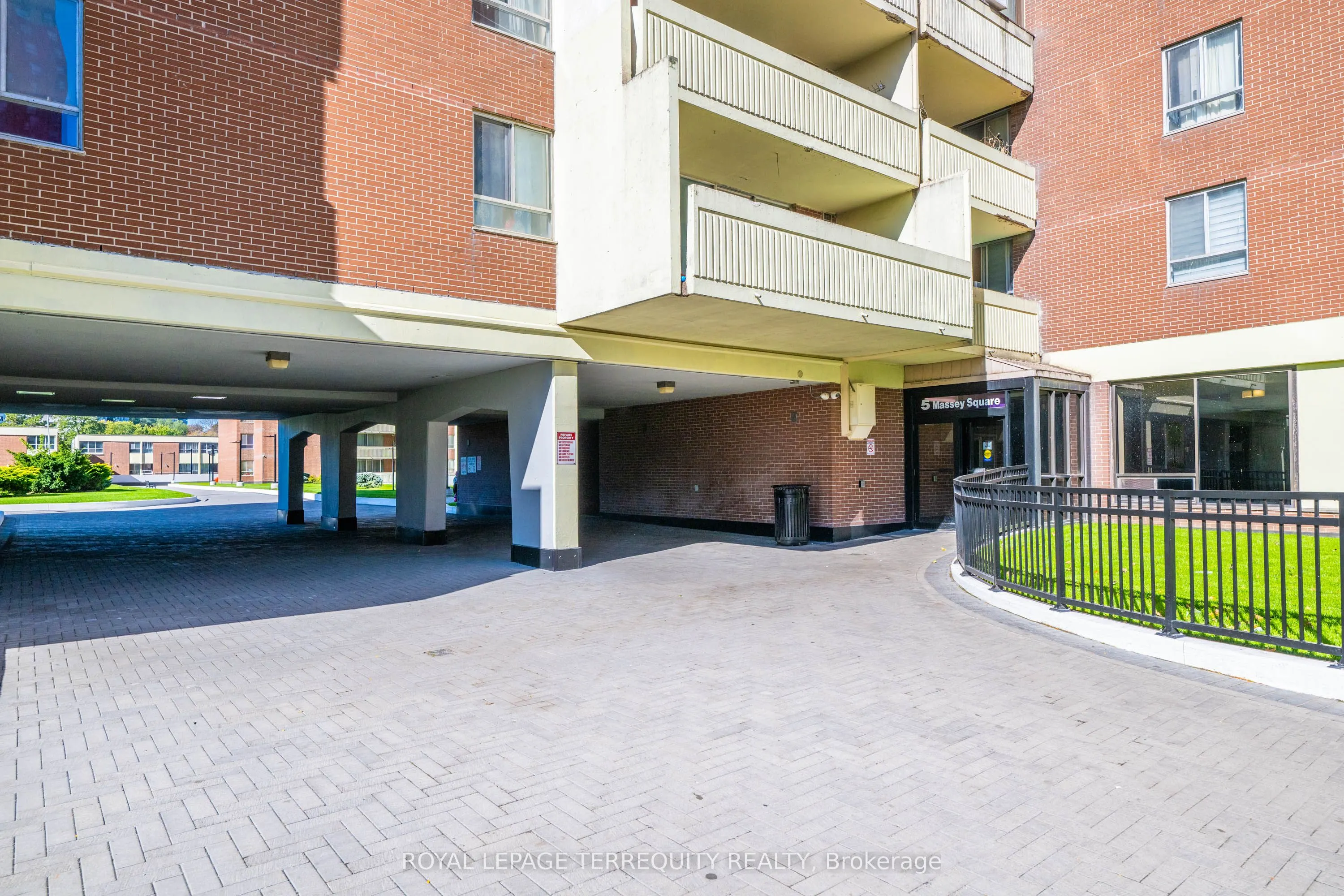 5 Massey Square, #519