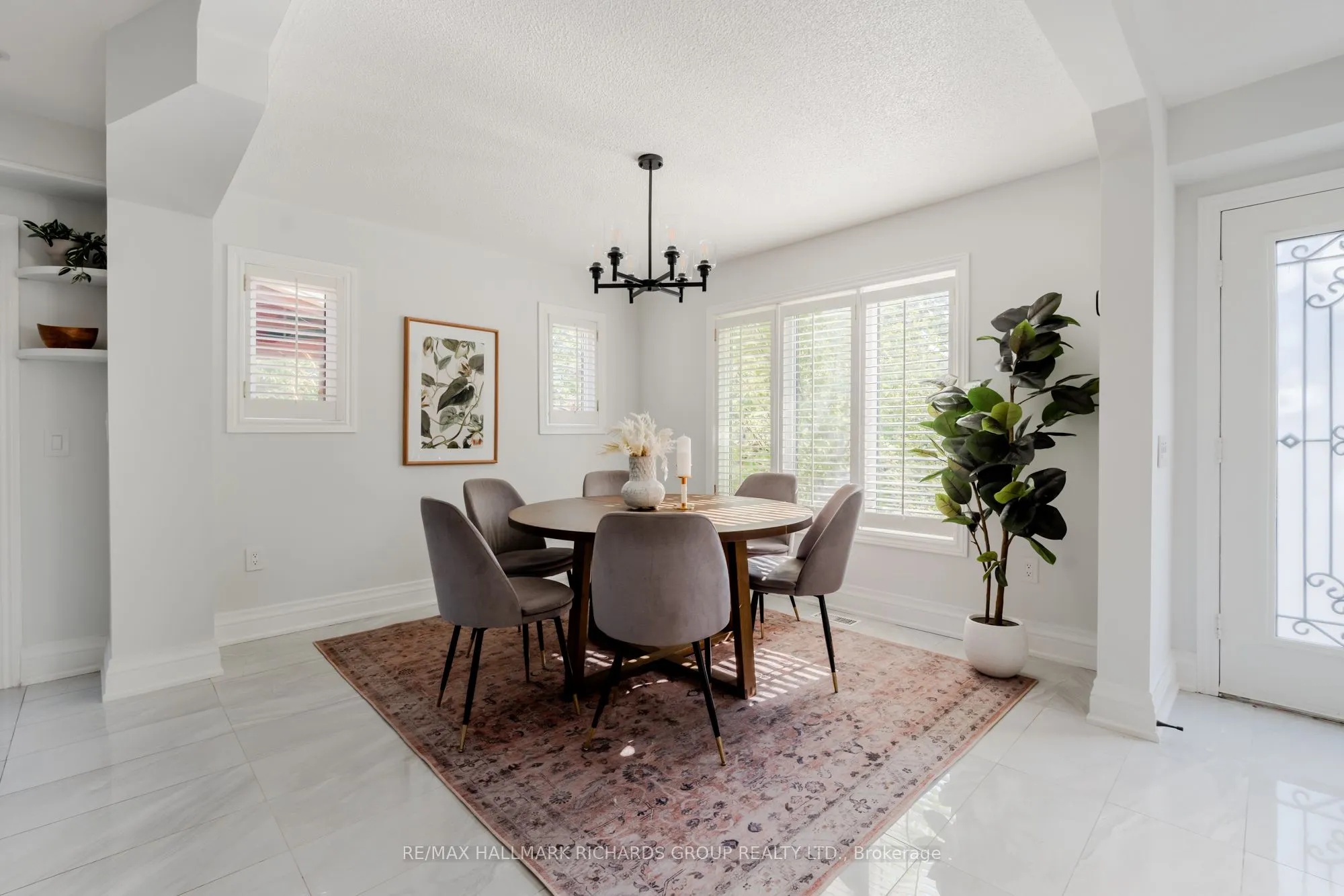 1531 Arcadia Square