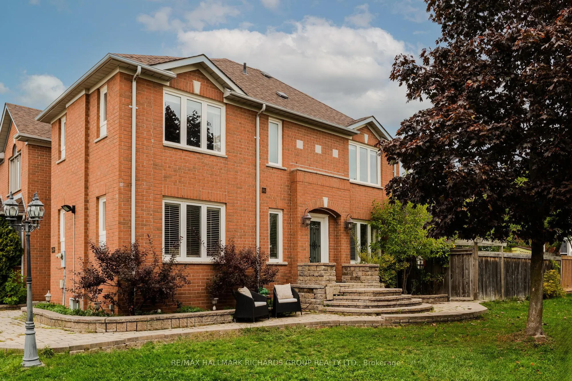 1531 Arcadia Square