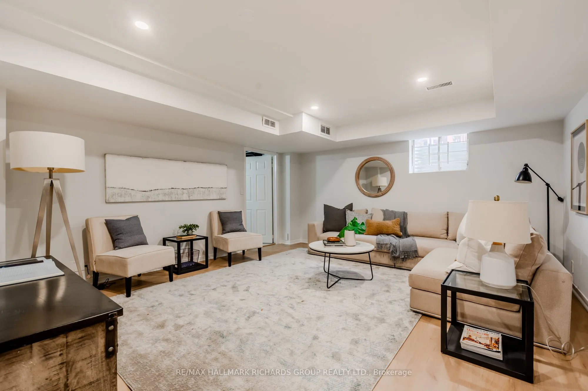 1531 Arcadia Square