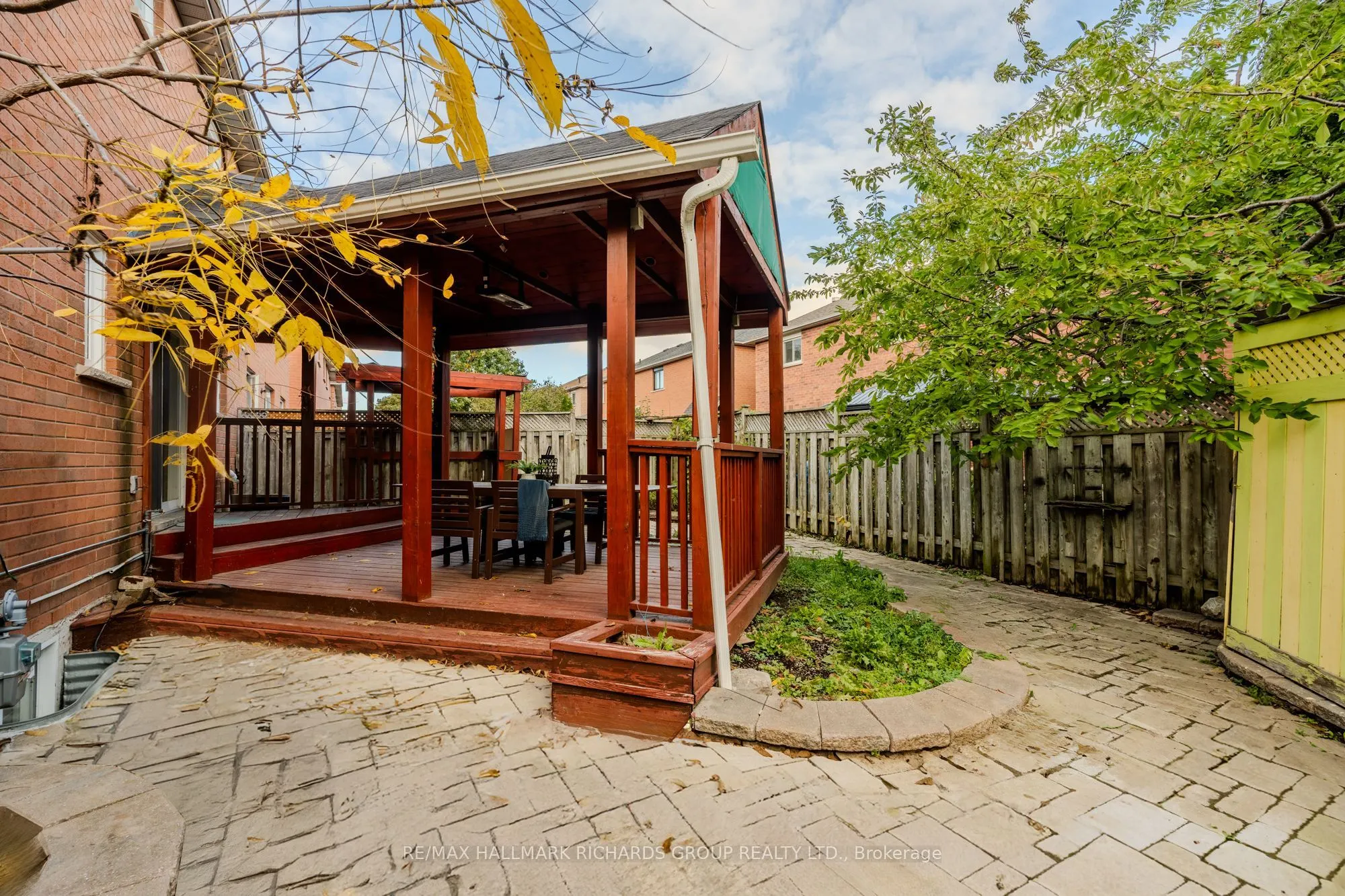 1531 Arcadia Square