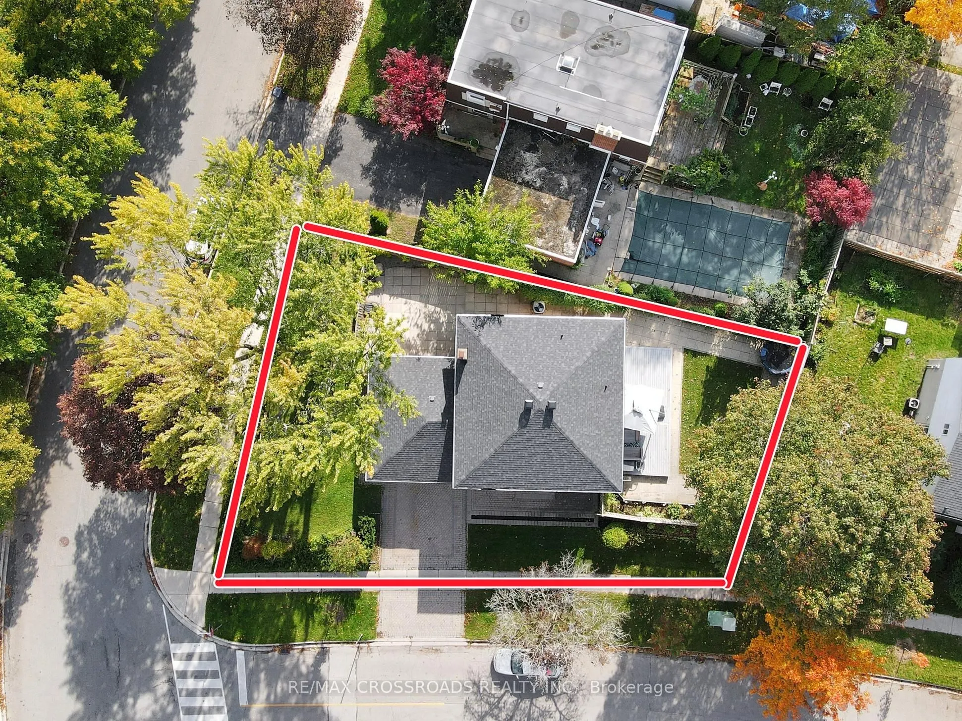 49 King Louis Crescent