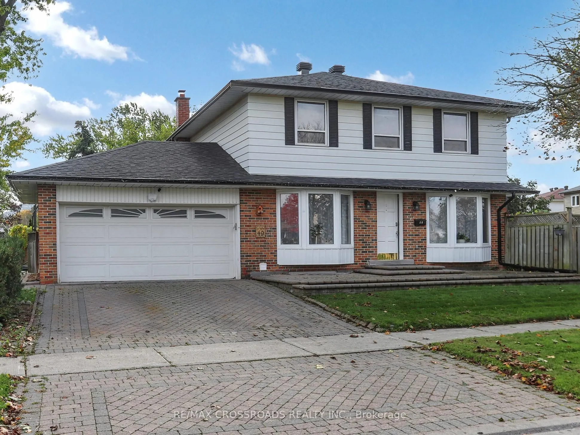 49 King Louis Crescent