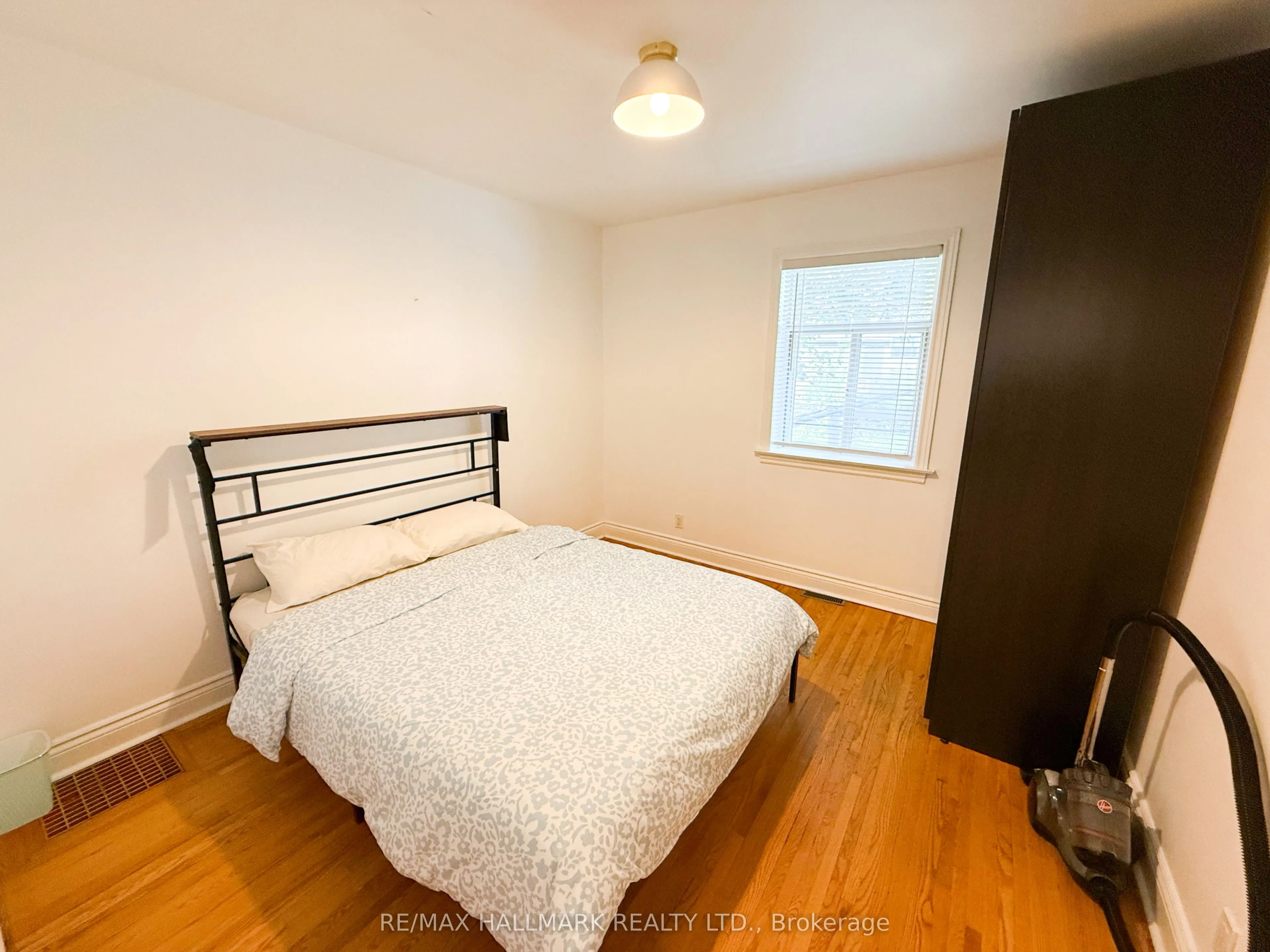 20 Bayard Avenue, #Main