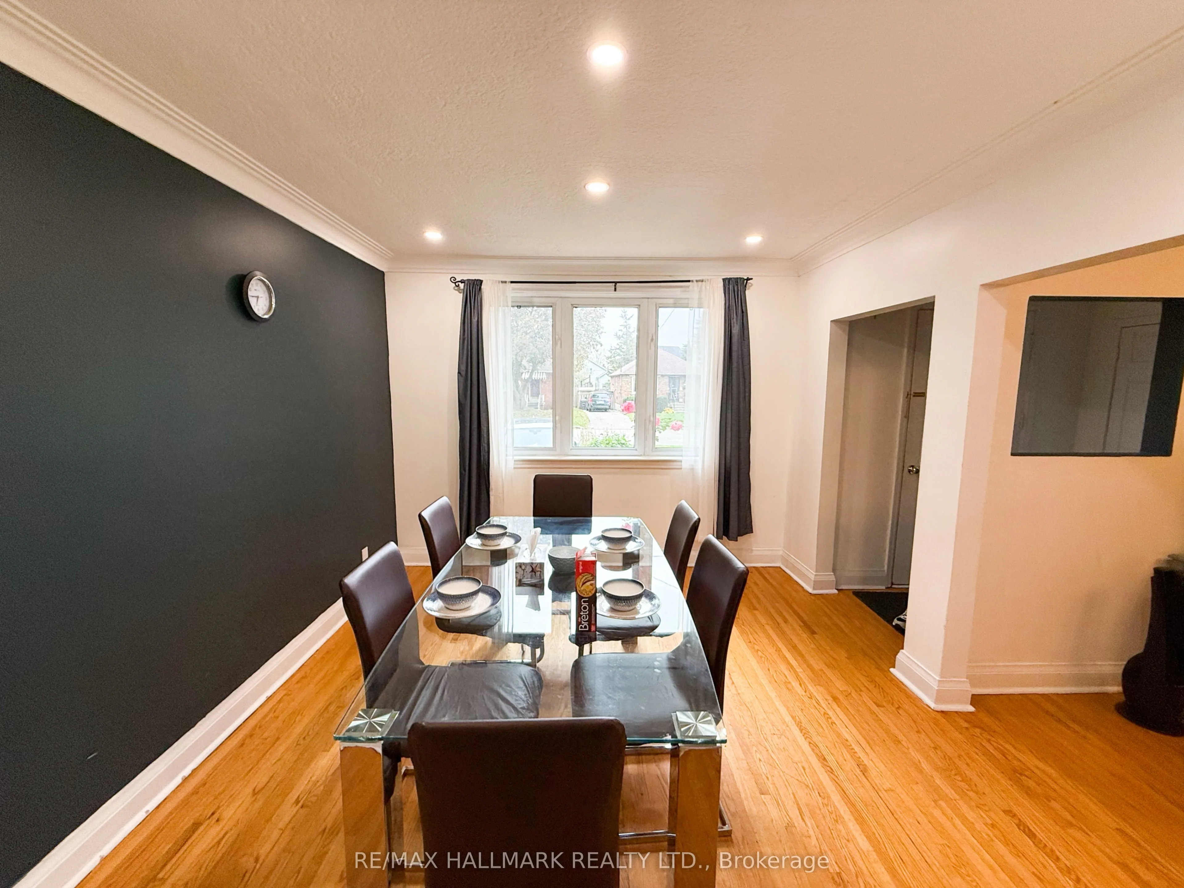 20 Bayard Avenue, #Main