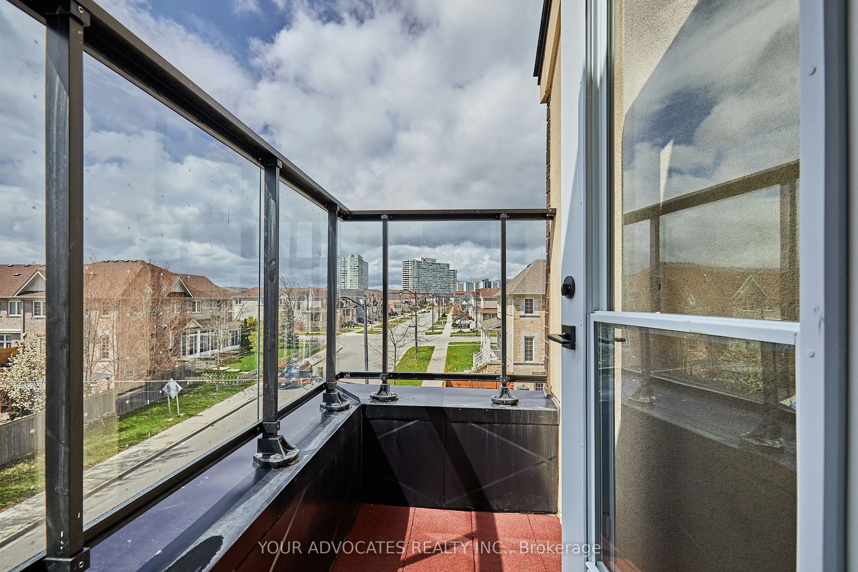 9 Vivian Road, #115