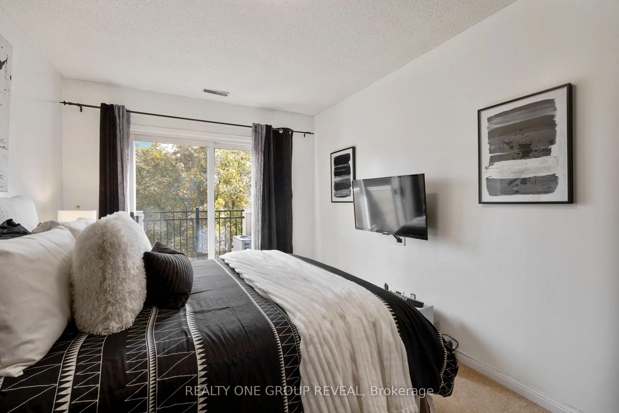 1400 The Esplanade Drive N, #803