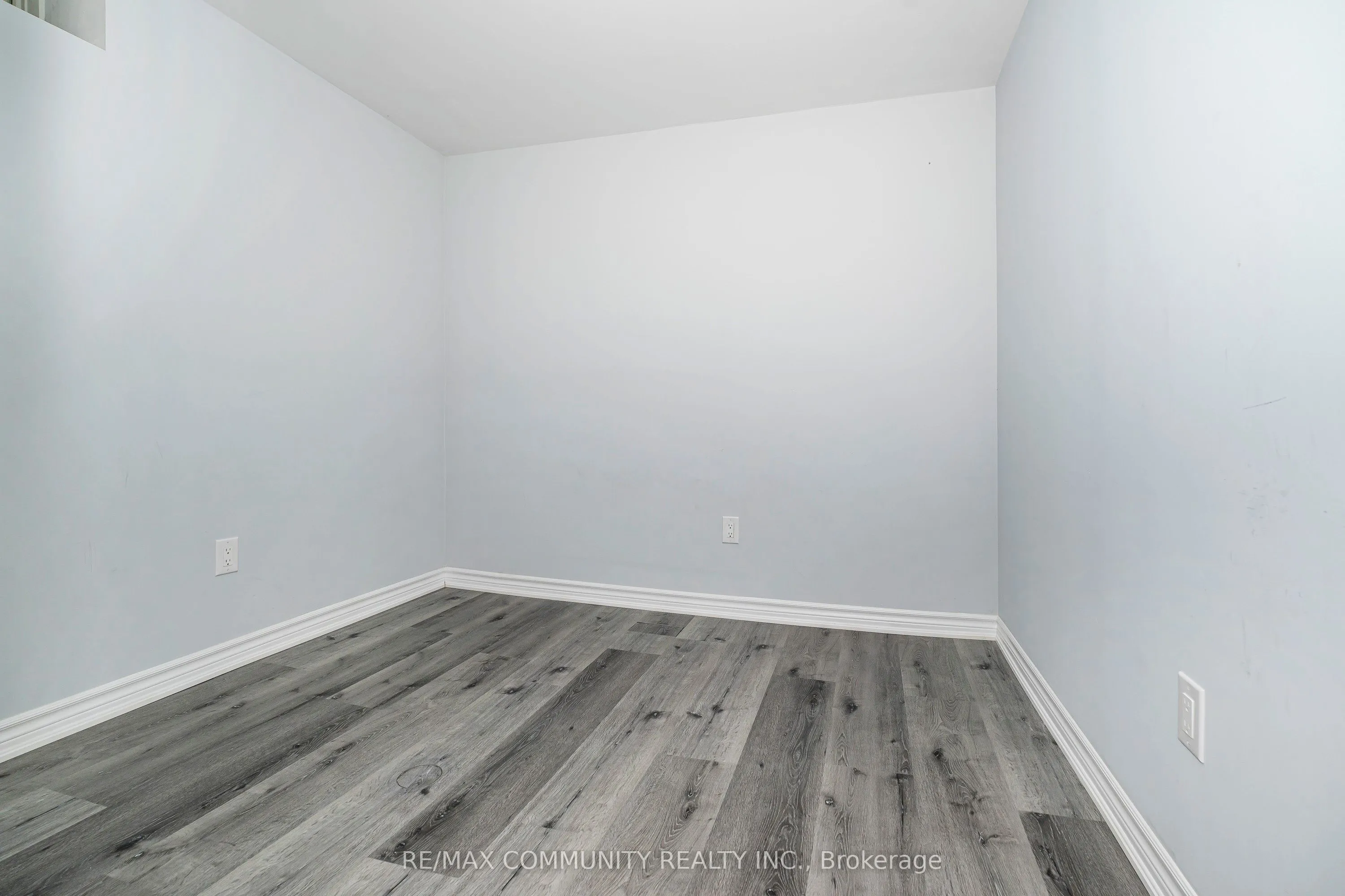 11 Northern Breeze Crescent