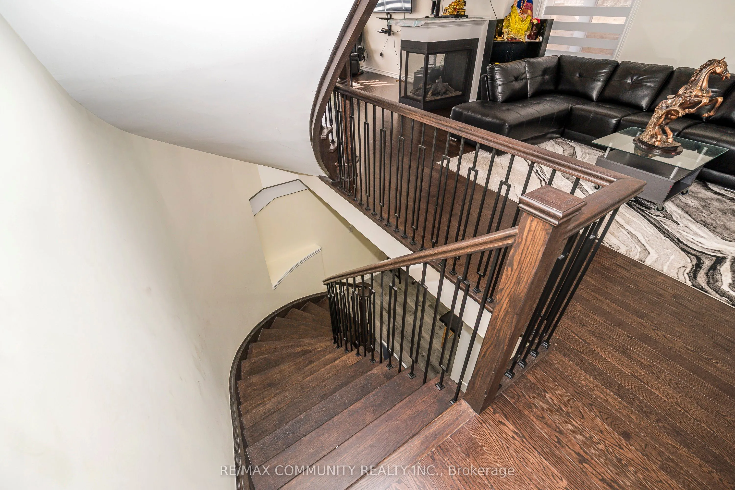 11 Northern Breeze Crescent